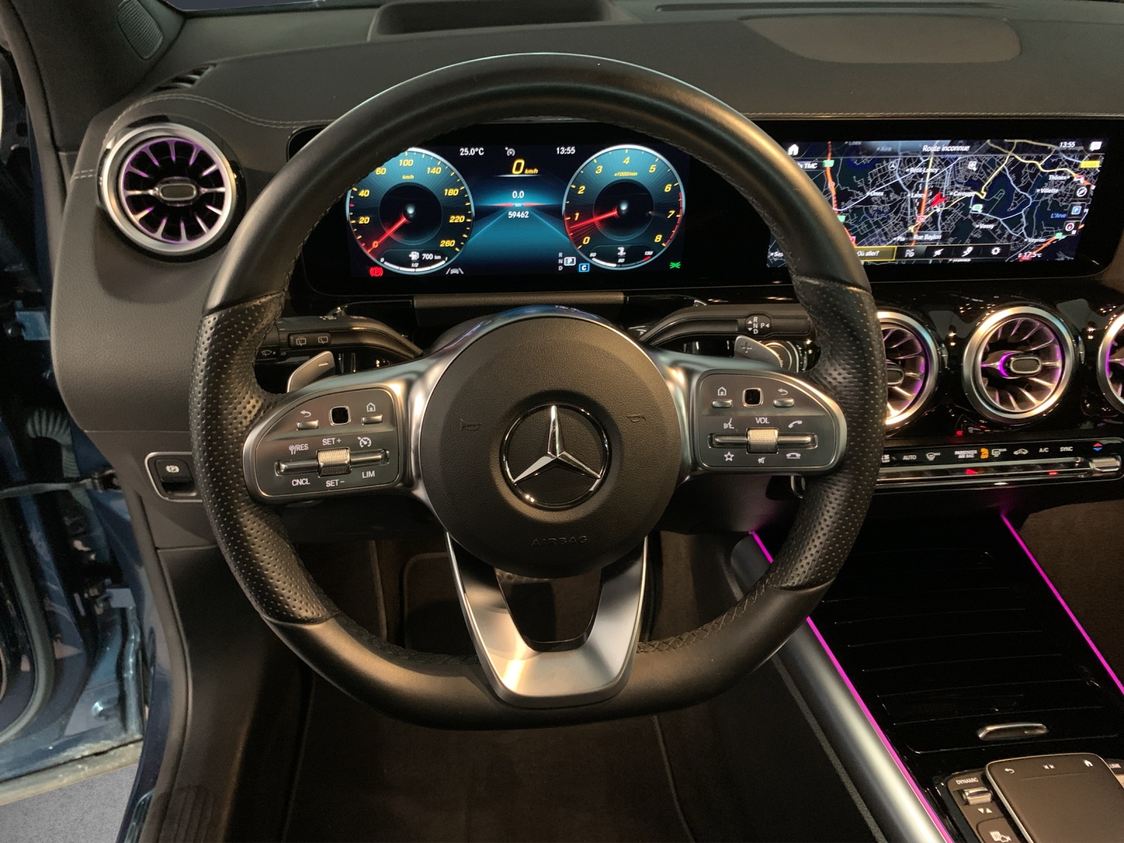 MERCEDES-BENZ GLA 250 AMG Line 4Matic-image-8