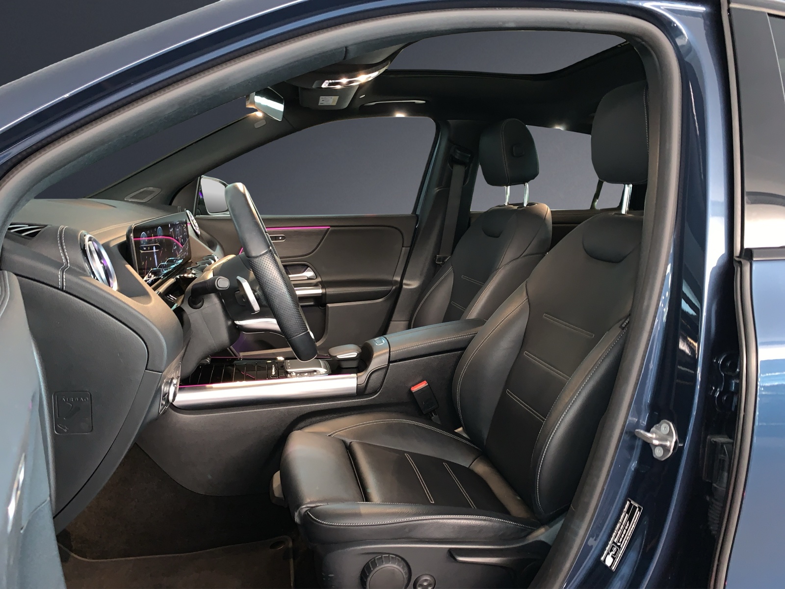MERCEDES-BENZ GLA 250 AMG Line 4Matic-image-5