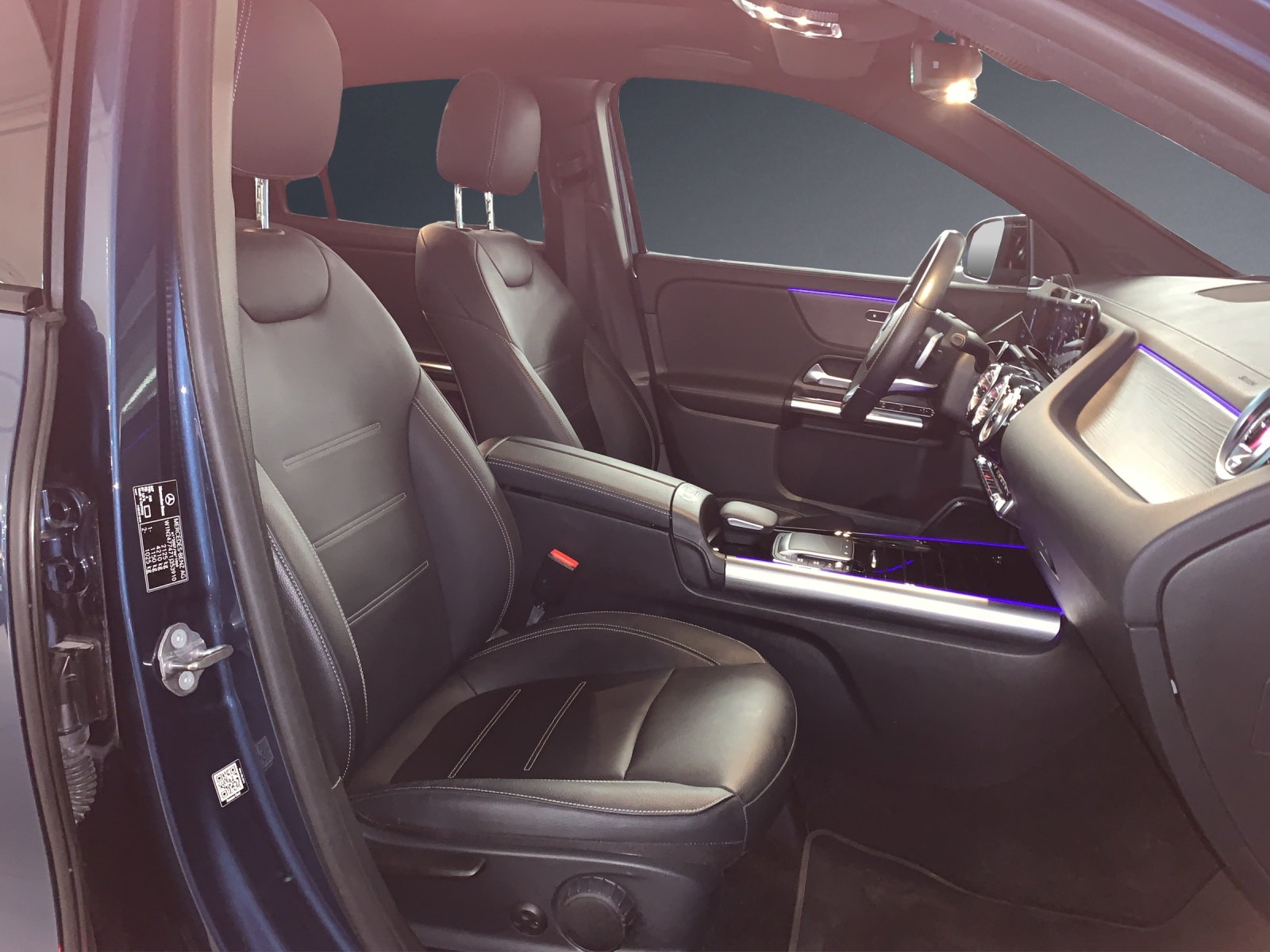 MERCEDES-BENZ GLA 250 AMG Line 4Matic-image-6