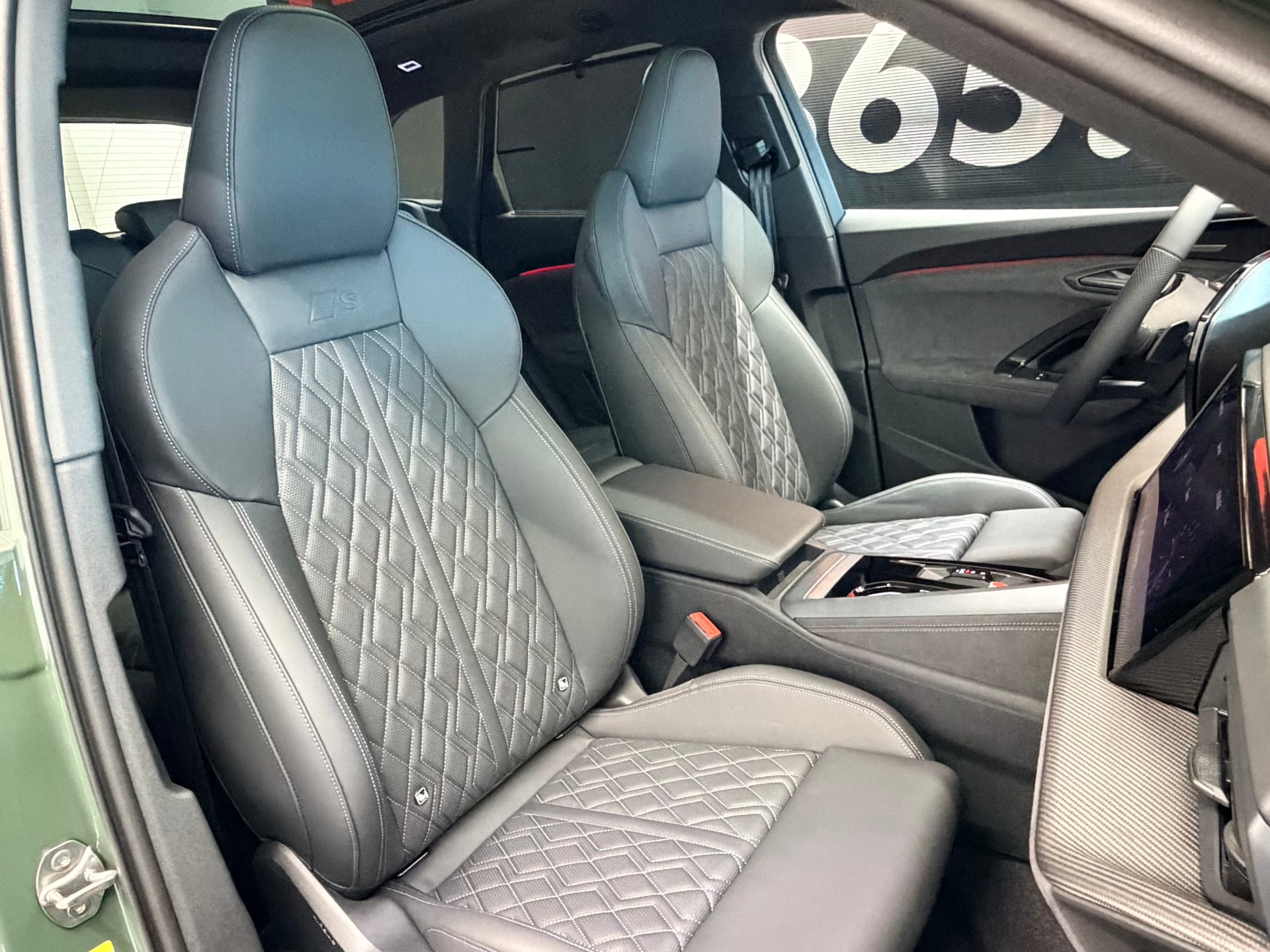AUDI SQ5 TFSI quattro S-tronic-image-26