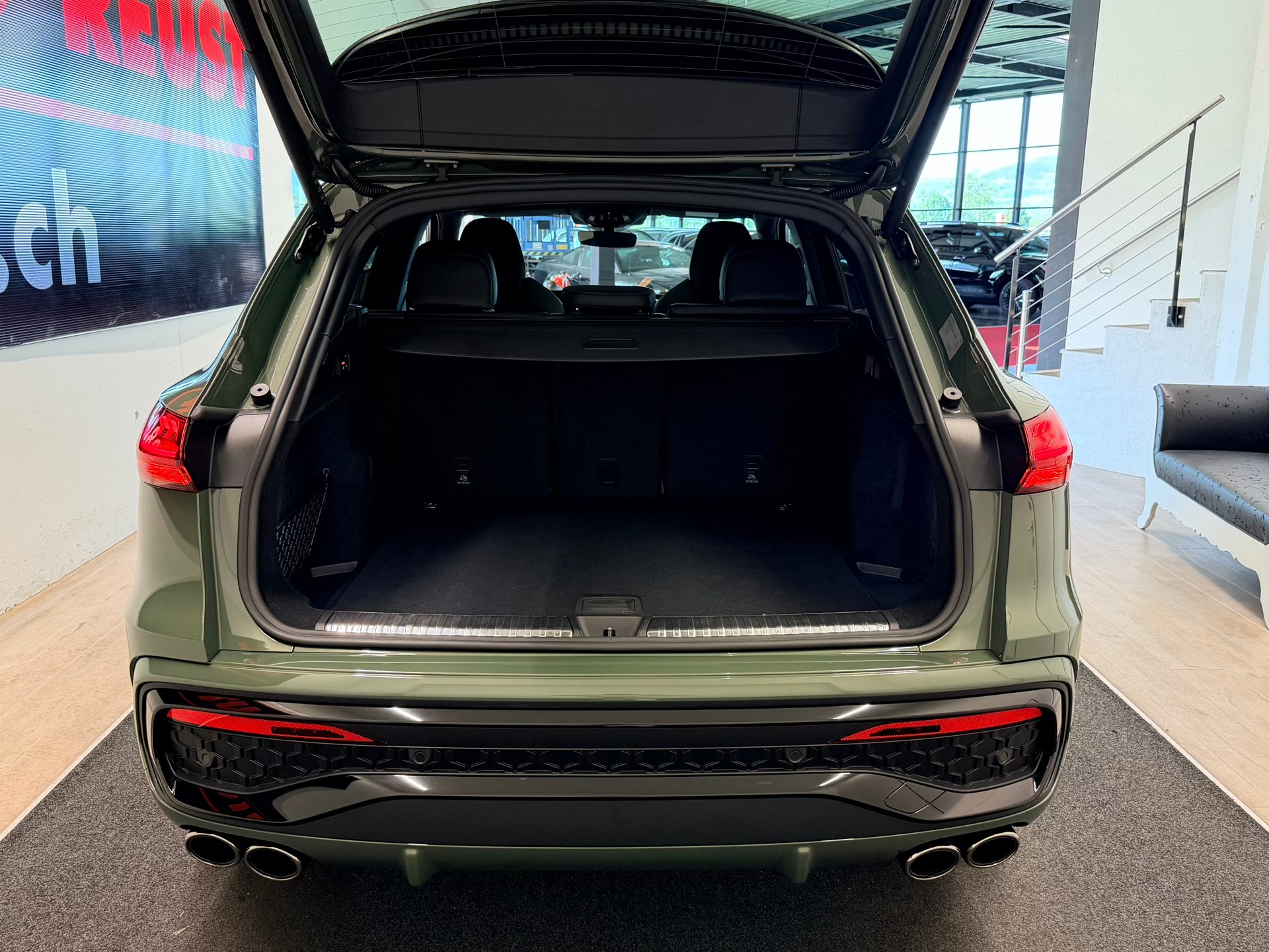 AUDI SQ5 TFSI quattro S-tronic-image-10