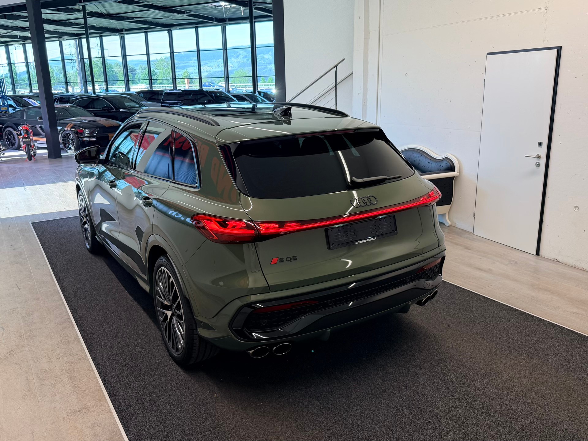 AUDI SQ5 TFSI quattro S-tronic-image-9