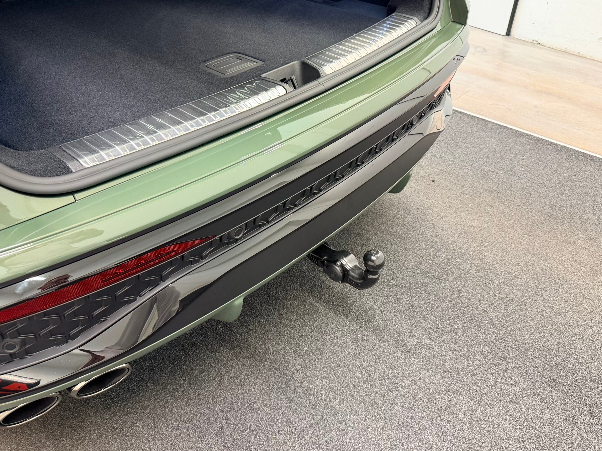 AUDI SQ5 TFSI quattro S-tronic-image-11