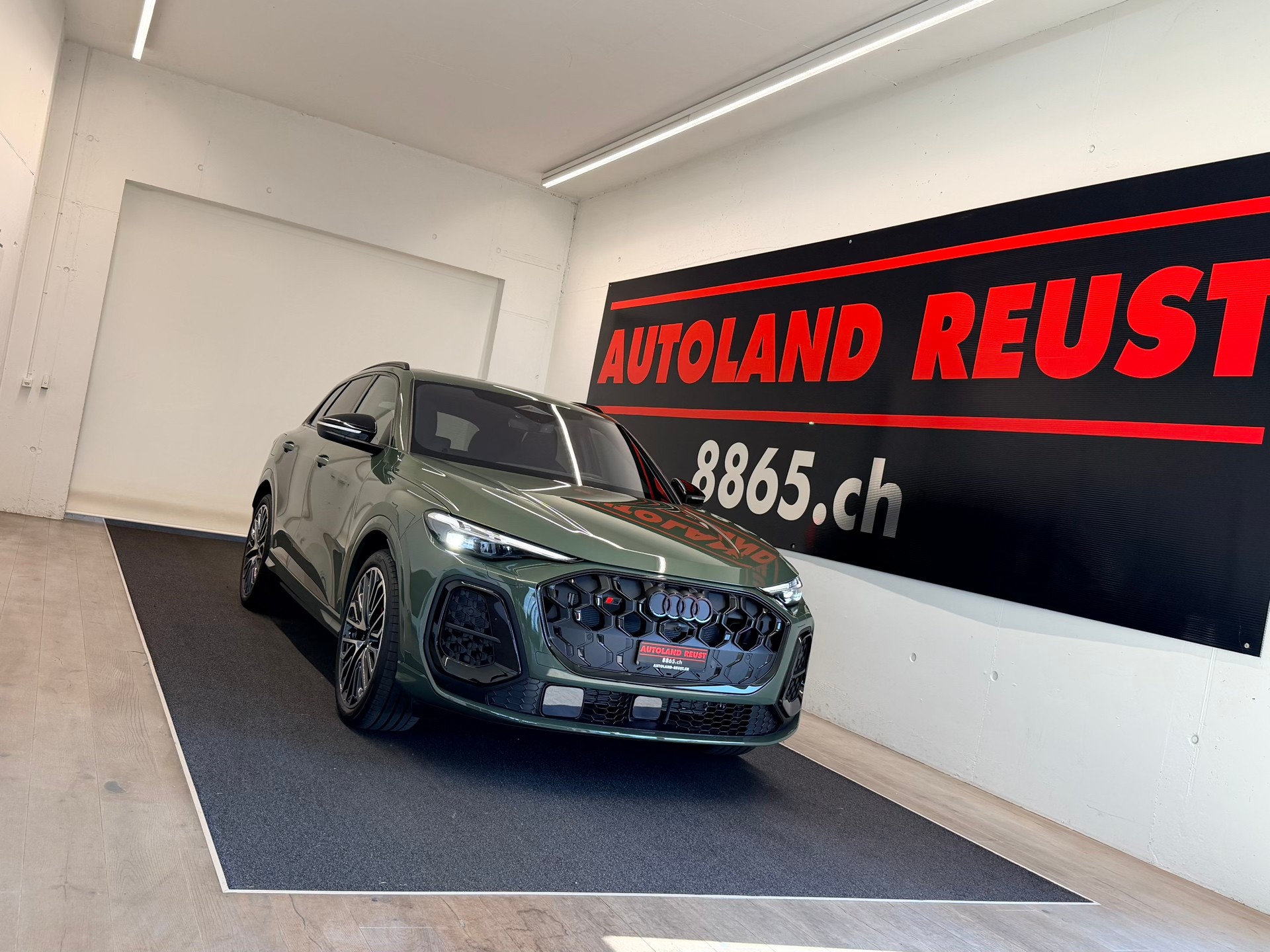 AUDI SQ5 TFSI quattro S-tronic-image-0