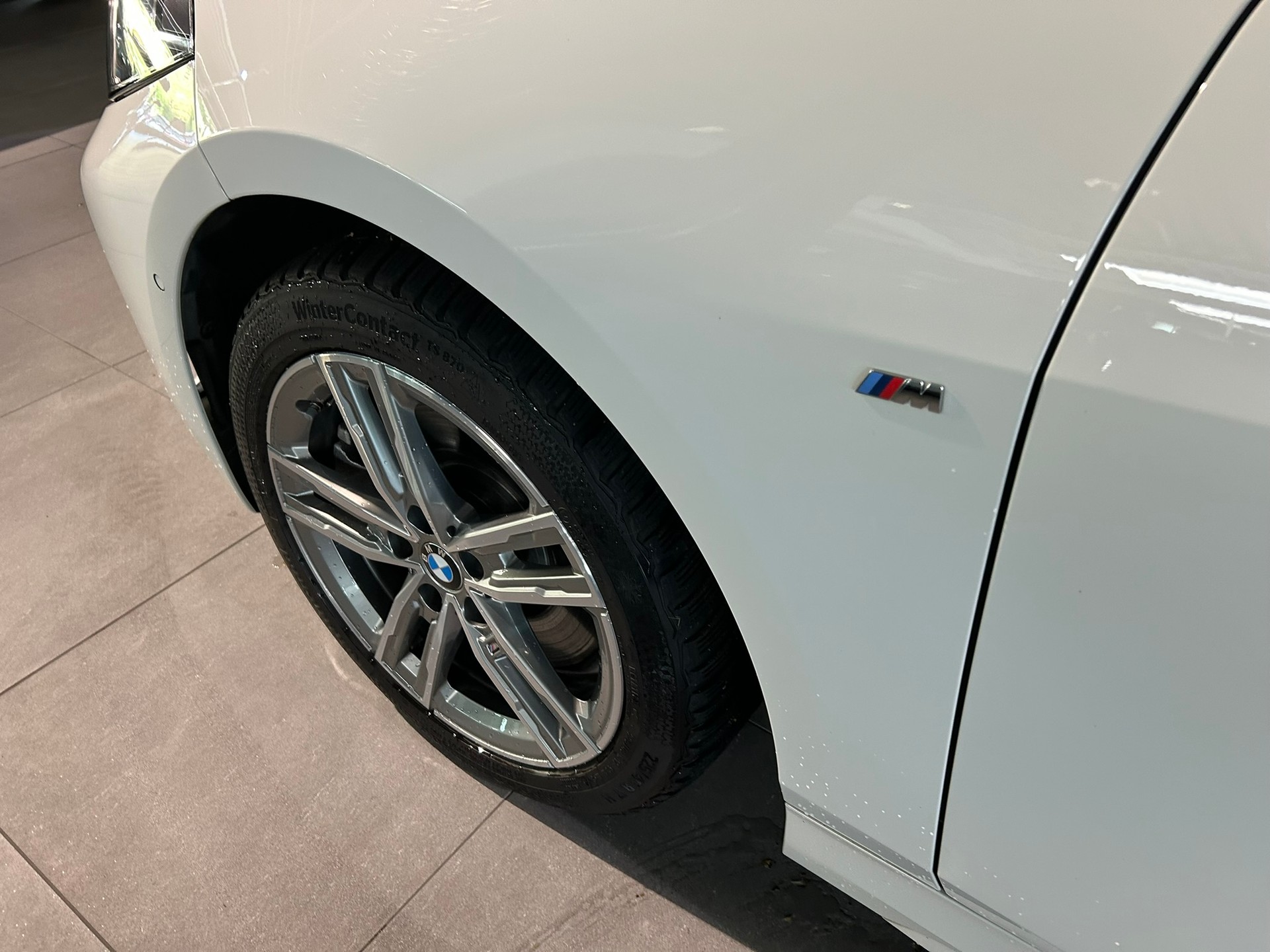 BMW 120i Pure M Sport Steptronic-image-17