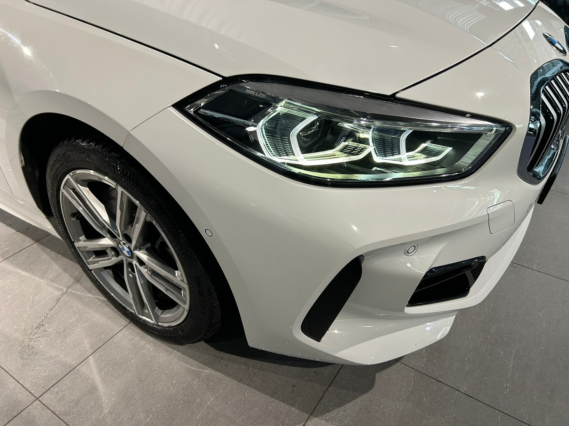 BMW 120i Pure M Sport Steptronic-image-16
