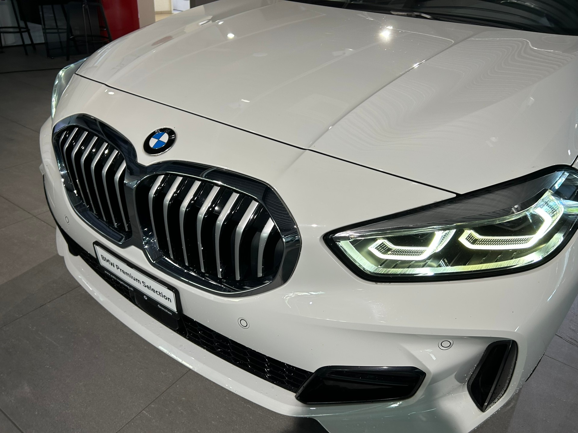 BMW 120i Pure M Sport Steptronic-image-18