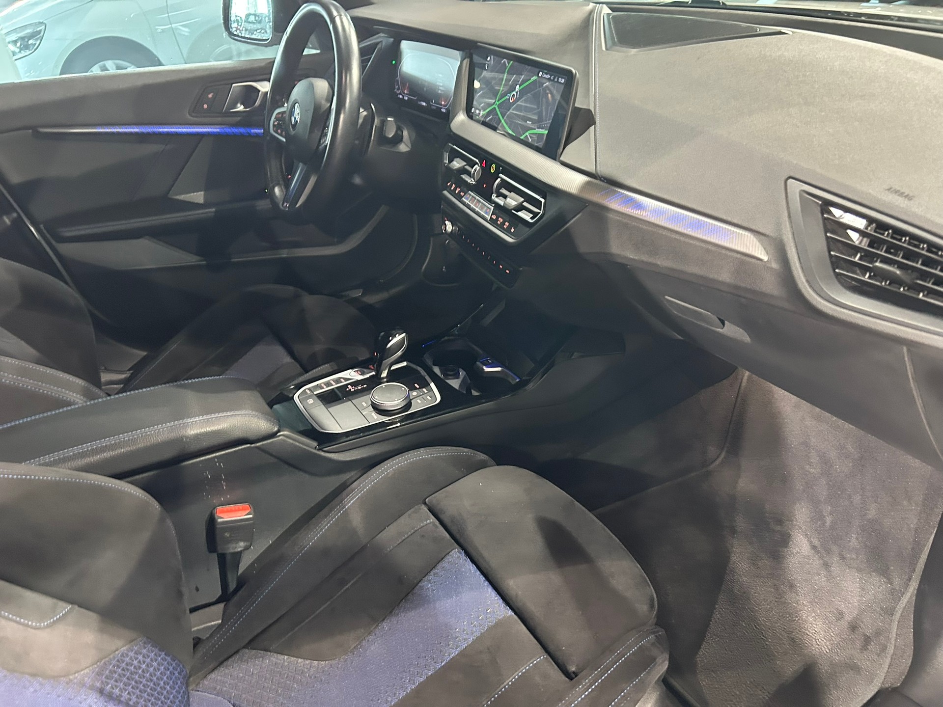BMW 120i Pure M Sport Steptronic-image-22