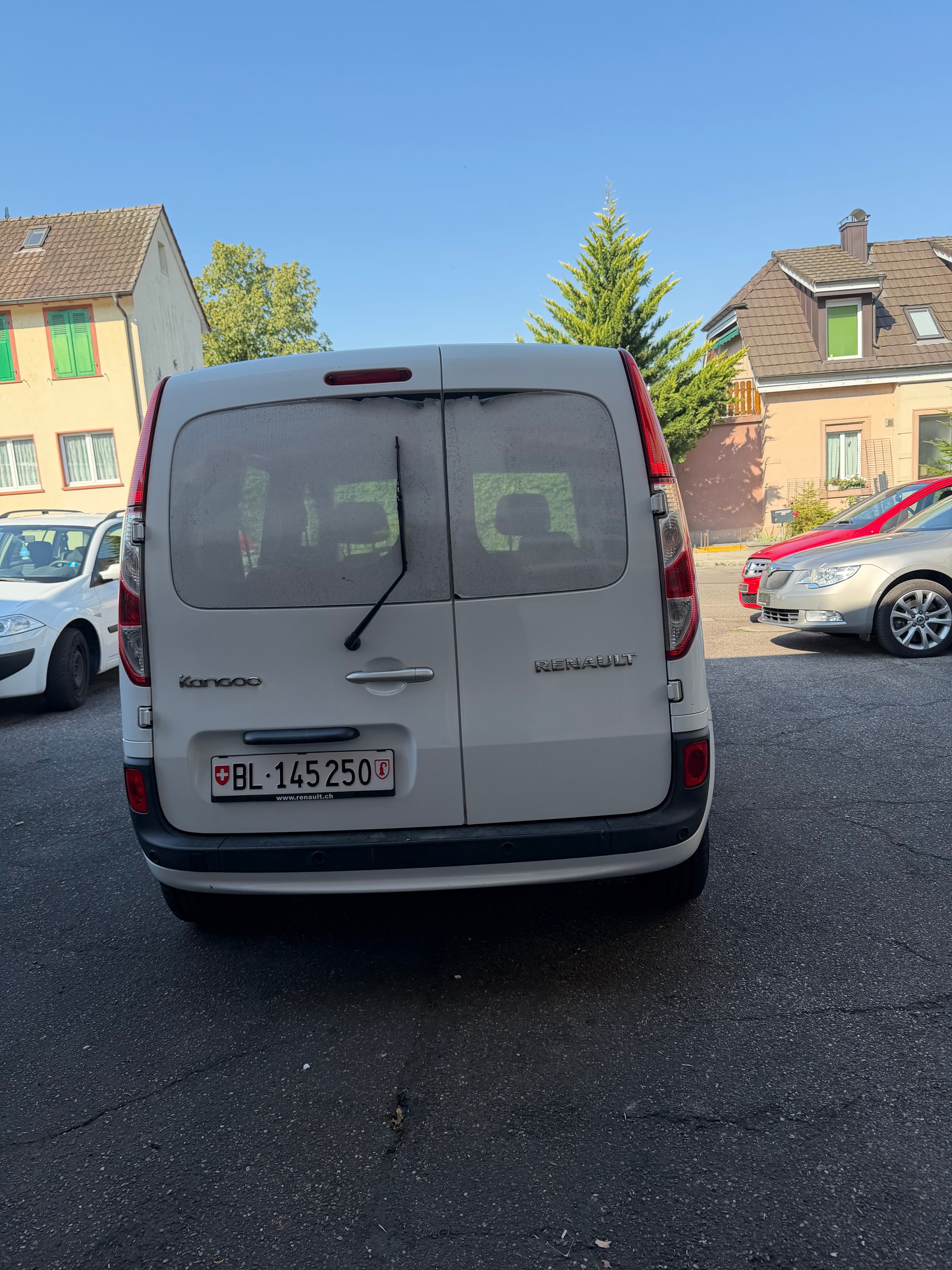 RENAULT Kangoo 1.5 dCi Life-image-4
