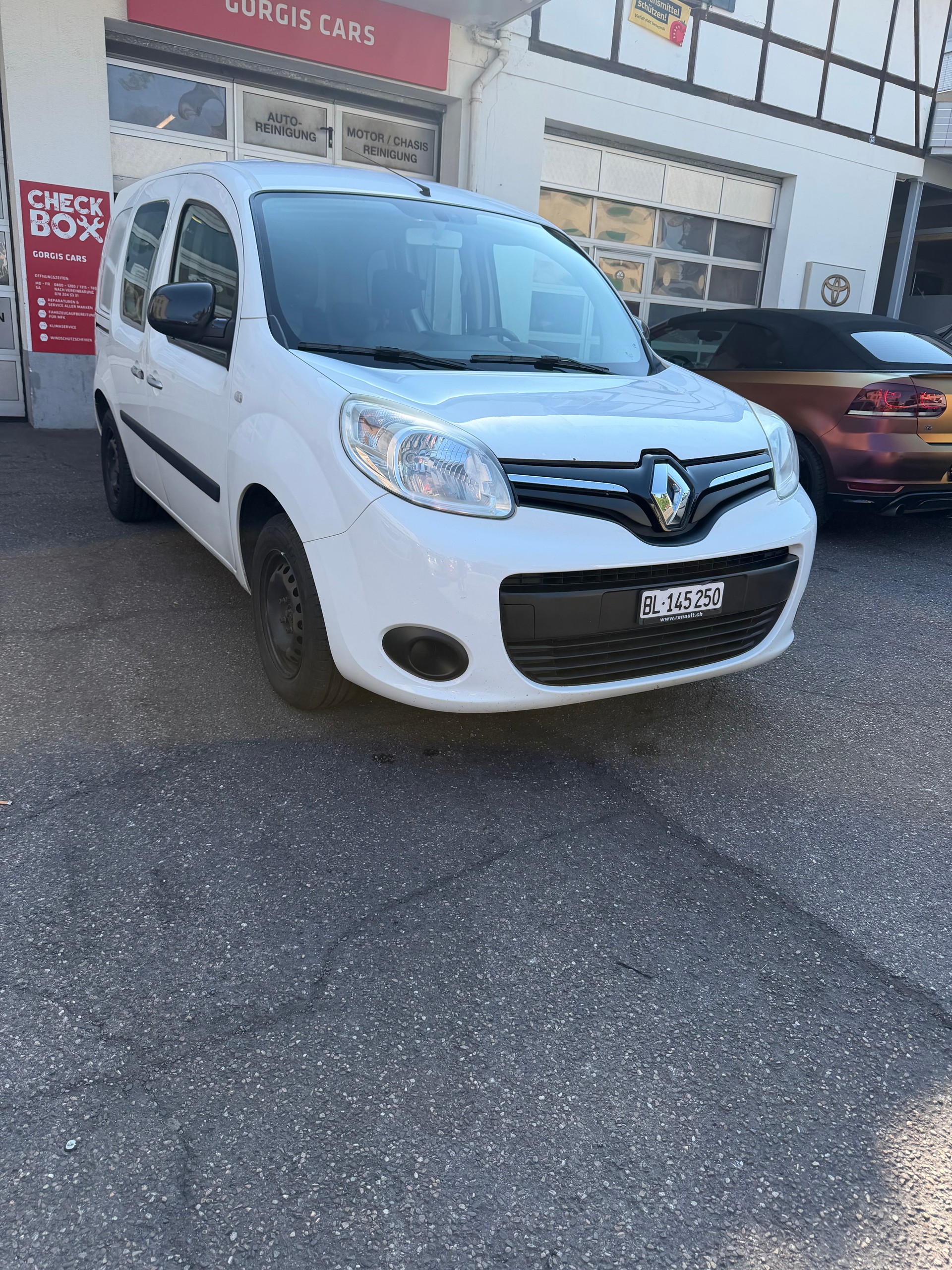 RENAULT Kangoo 1.5 dCi Life-image-2
