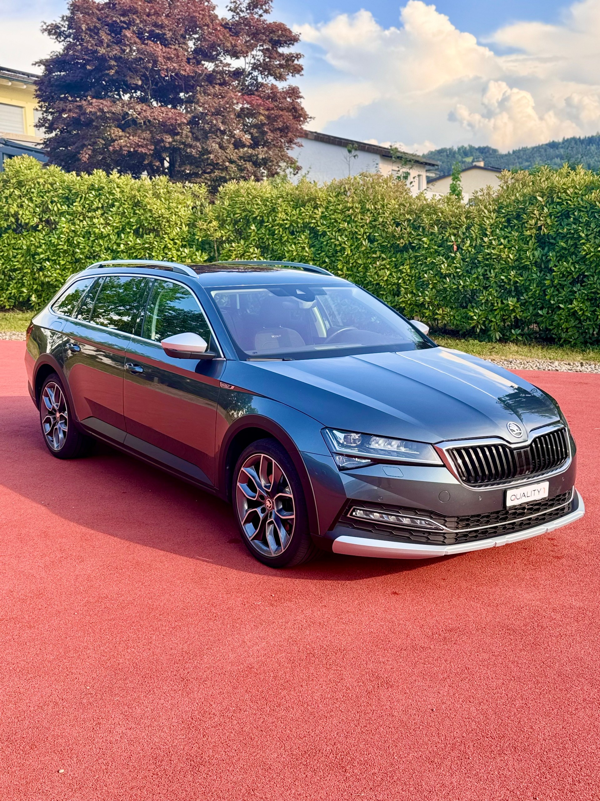 SKODA Superb 2.0 TDi Scout 4x4 DSG-image-2