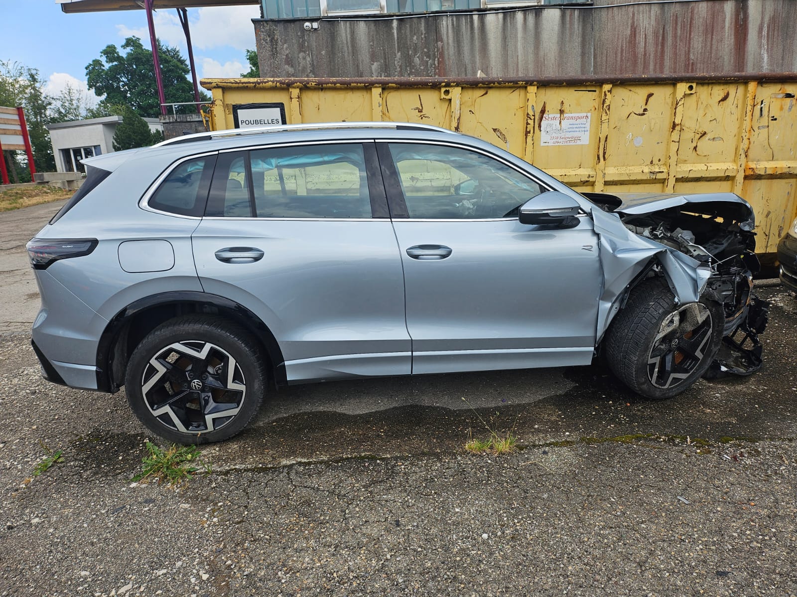 VW Tiguan 2.0 TSI DSG R-Line 4Motion BESCHADIGT ENDOMMAGE-image-6