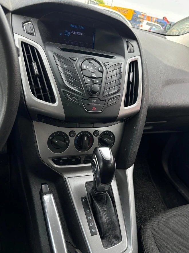 FORD Focus 2.0 TDCi Trend PowerShift-image-6
