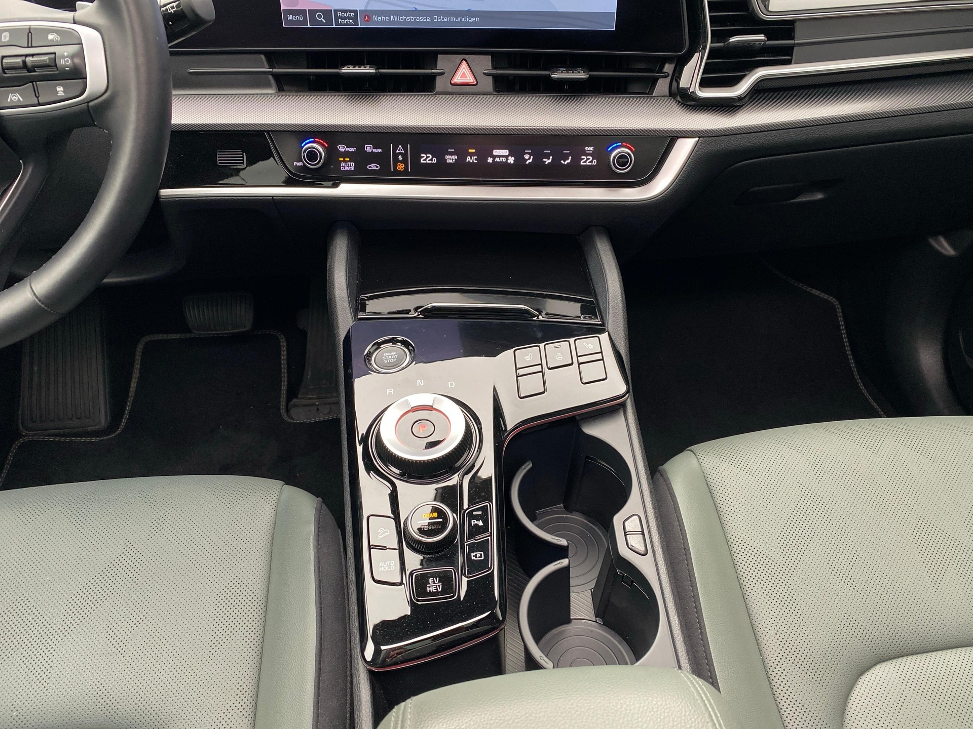 KIA Sportage 1.6 T-GDi PHEV Power Edition-image-17