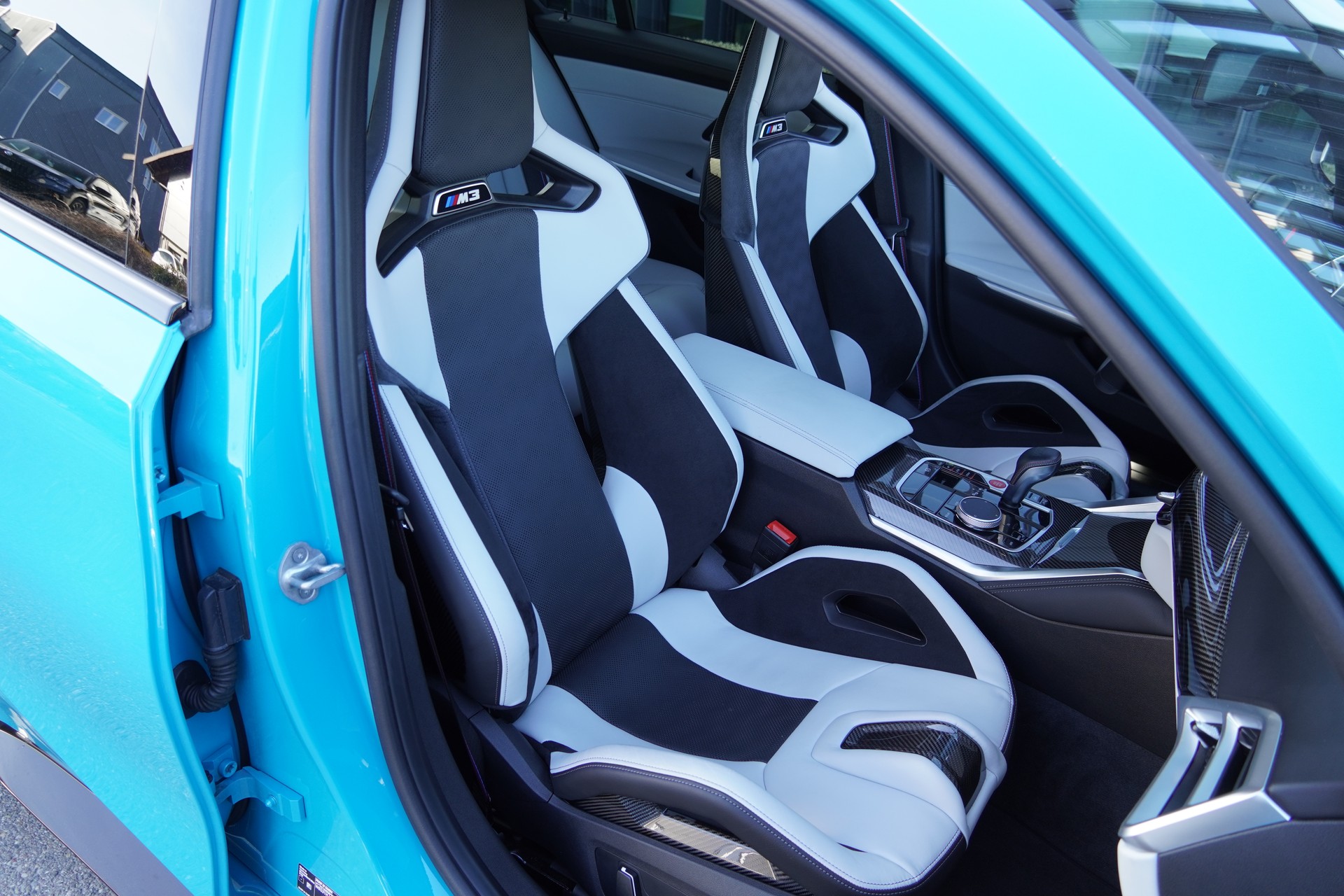 BMW M3 Competition M xDrive// MIAMI BLAU//CARBON SITZE//-image-7