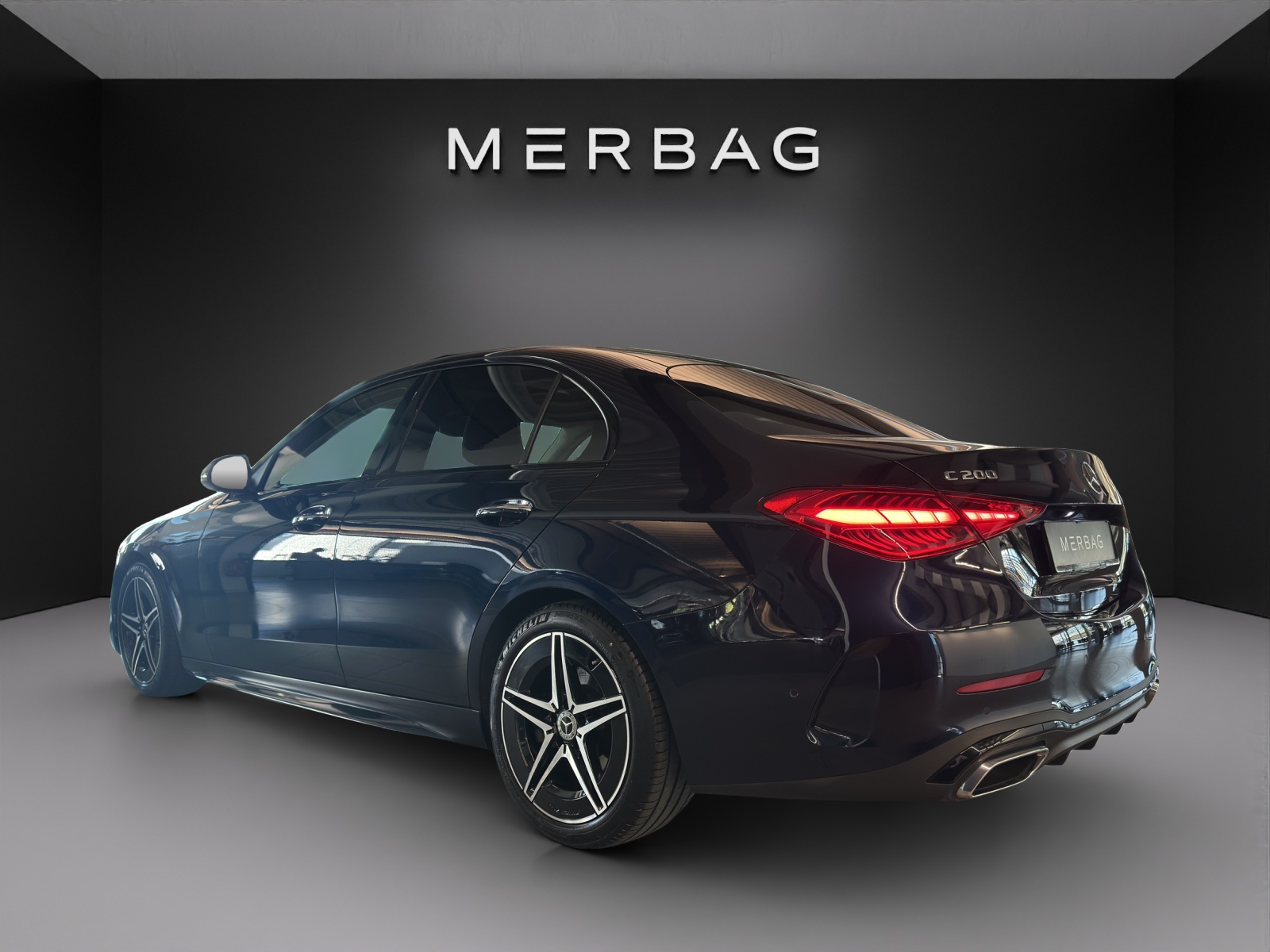 MERCEDES-BENZ C 200 4M AMG Line-image-3