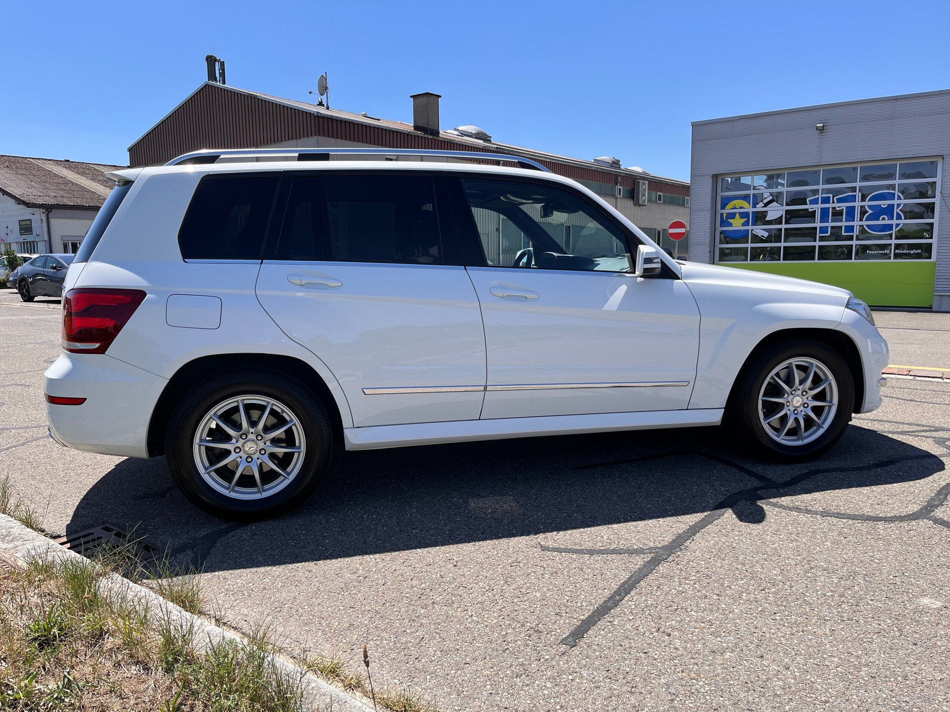 MERCEDES-BENZ GLK 220 CDI 4Matic 7G-Tronic * CHROM PAKET AUSSEN - SPORT PAKET INNEN - PANORAMADACH - AHK 2400kg *-image-6
