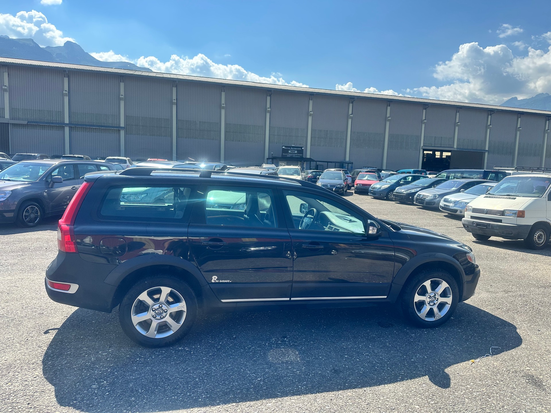 VOLVO XC70 D5 AWD Kinetic-image-7