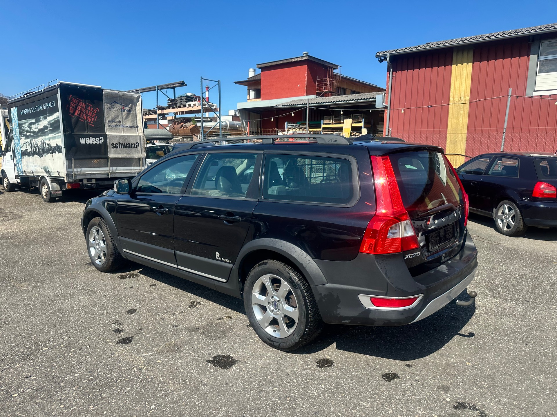VOLVO XC70 D5 AWD Kinetic-image-4