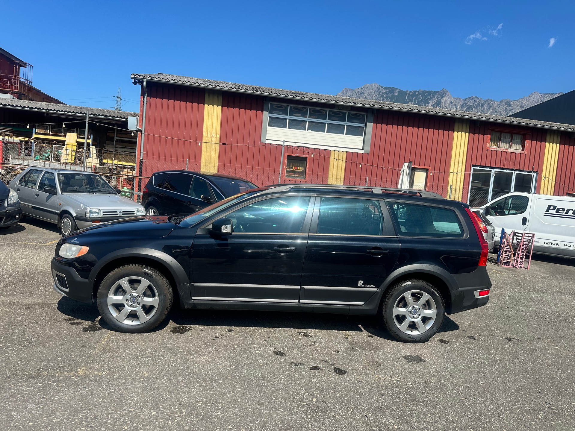 VOLVO XC70 D5 AWD Kinetic-image-3