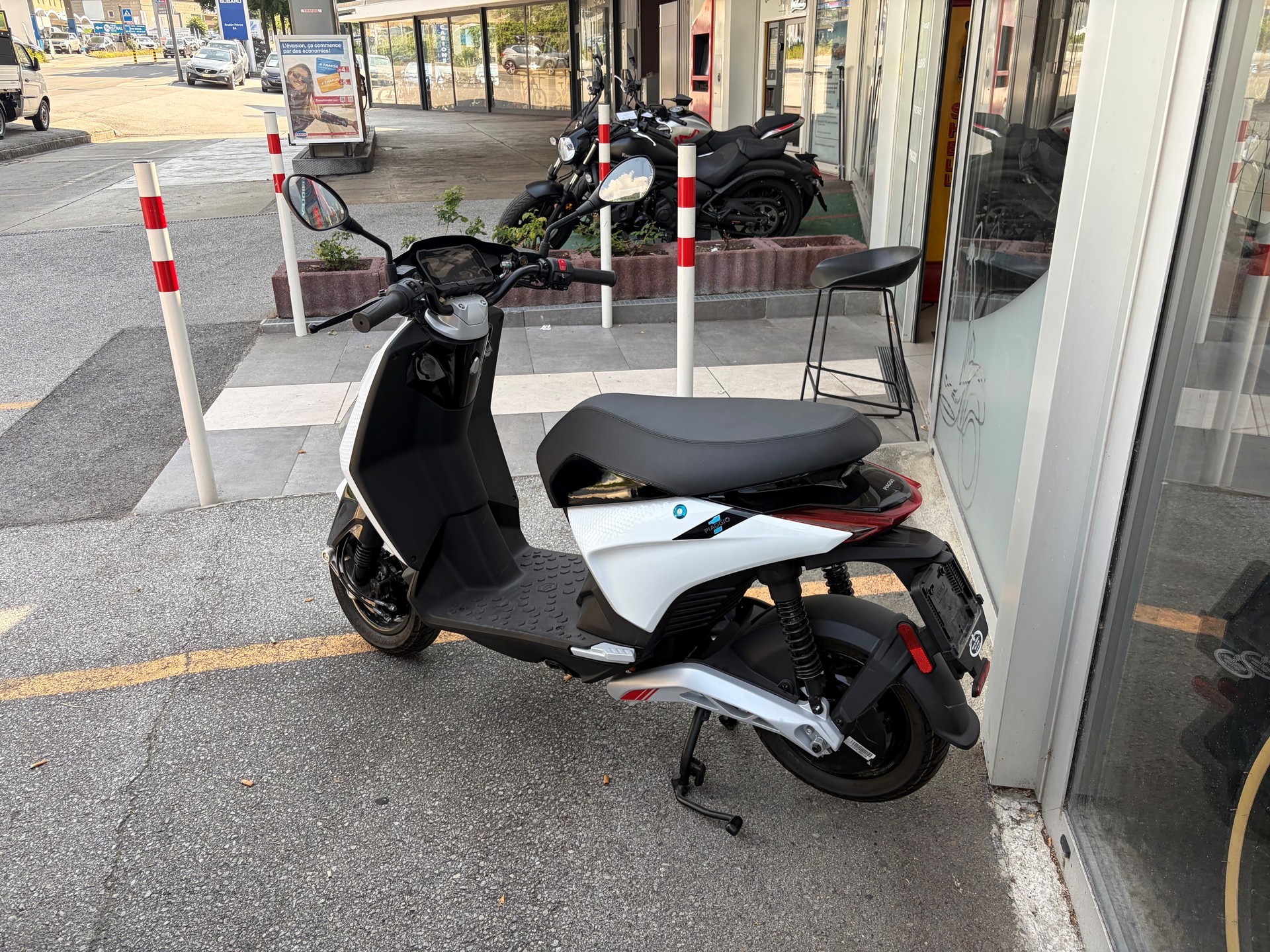 PIAGGIO Piaggio 1 Active 60km/h Full Electric-showroom-element-3