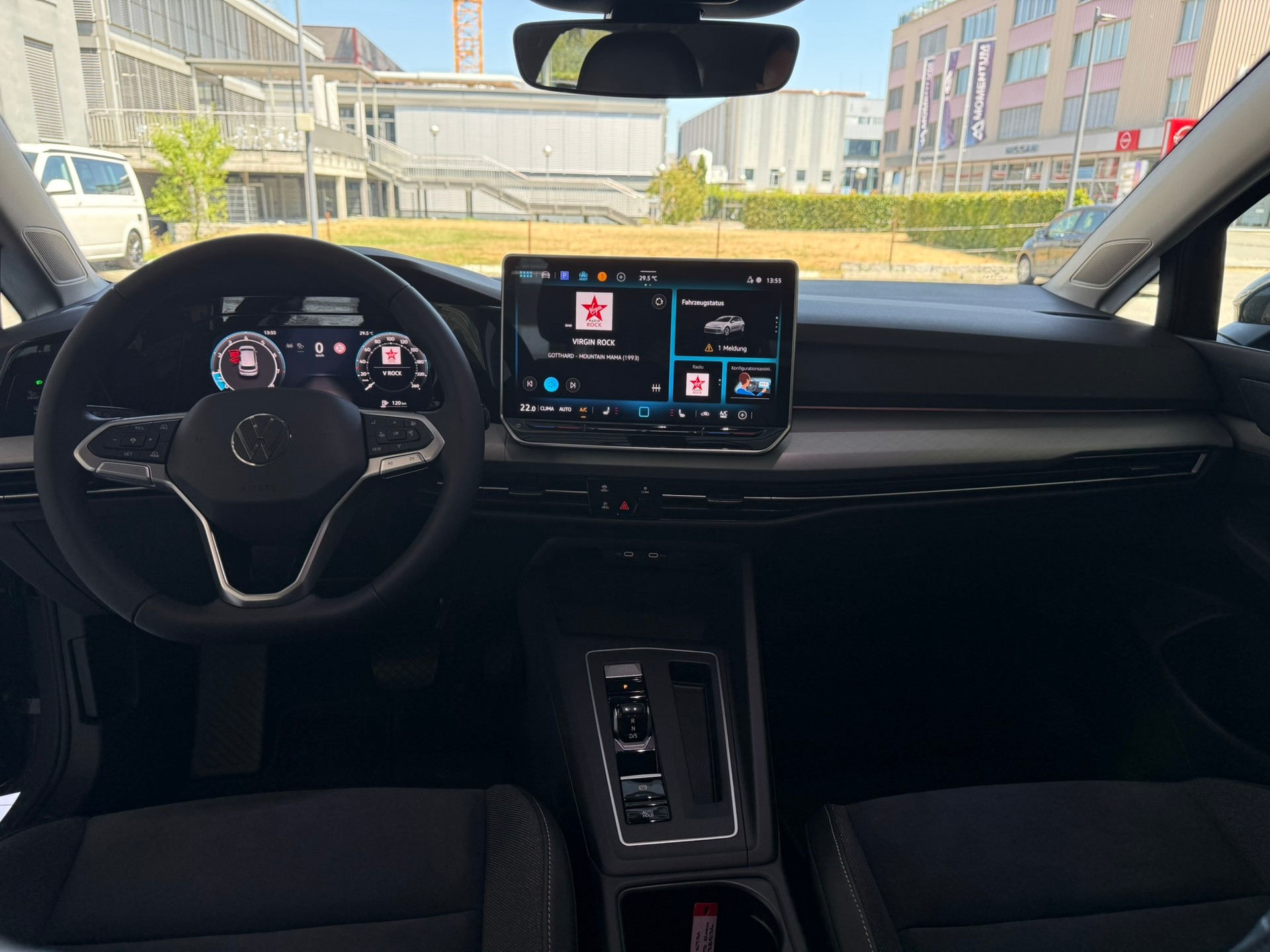 VW Golf 1.5 e TSI mHEV United DSG-image-11