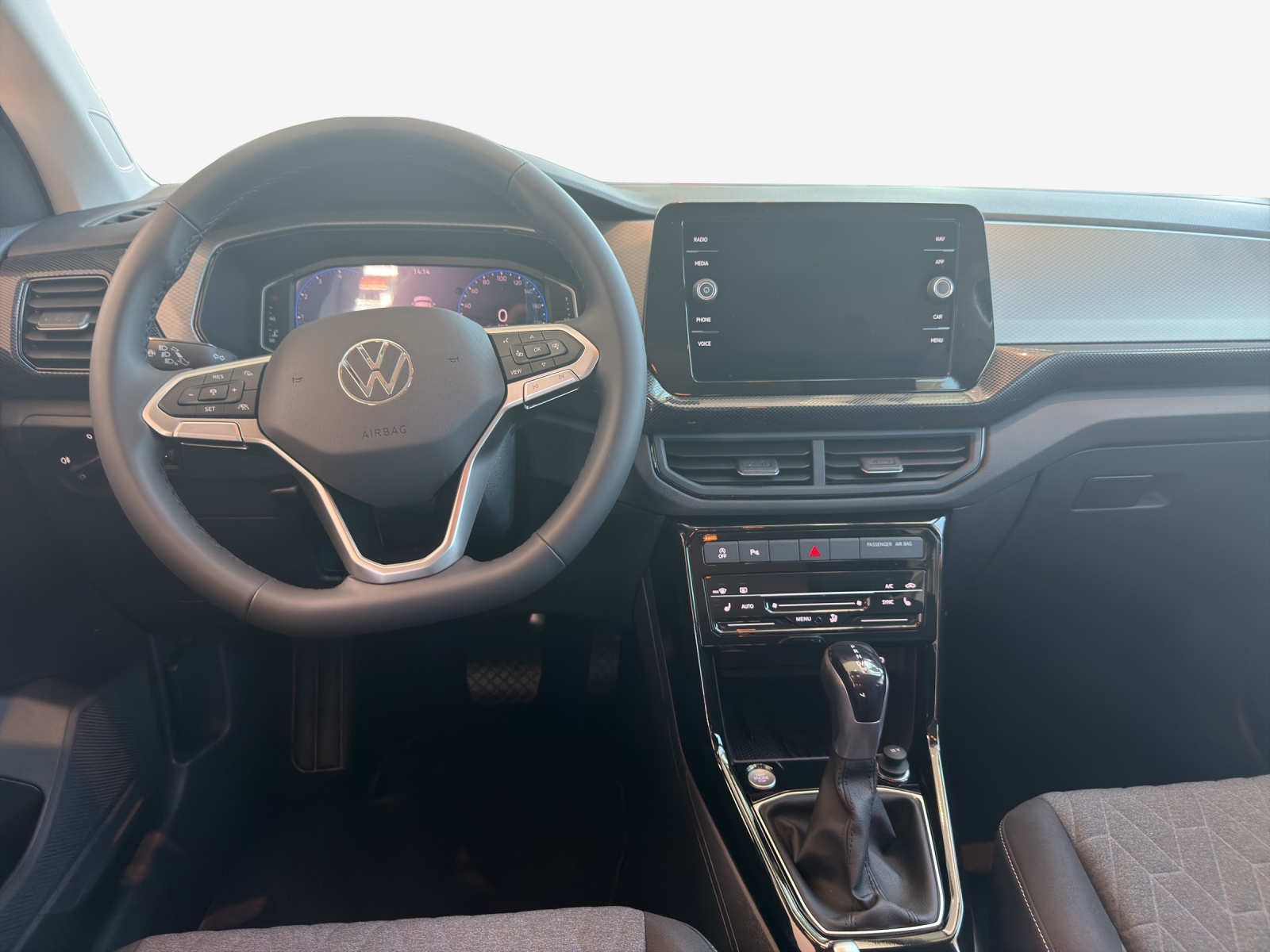 VW T-Cross 1.0 TSI EVO Life DSG-image-8