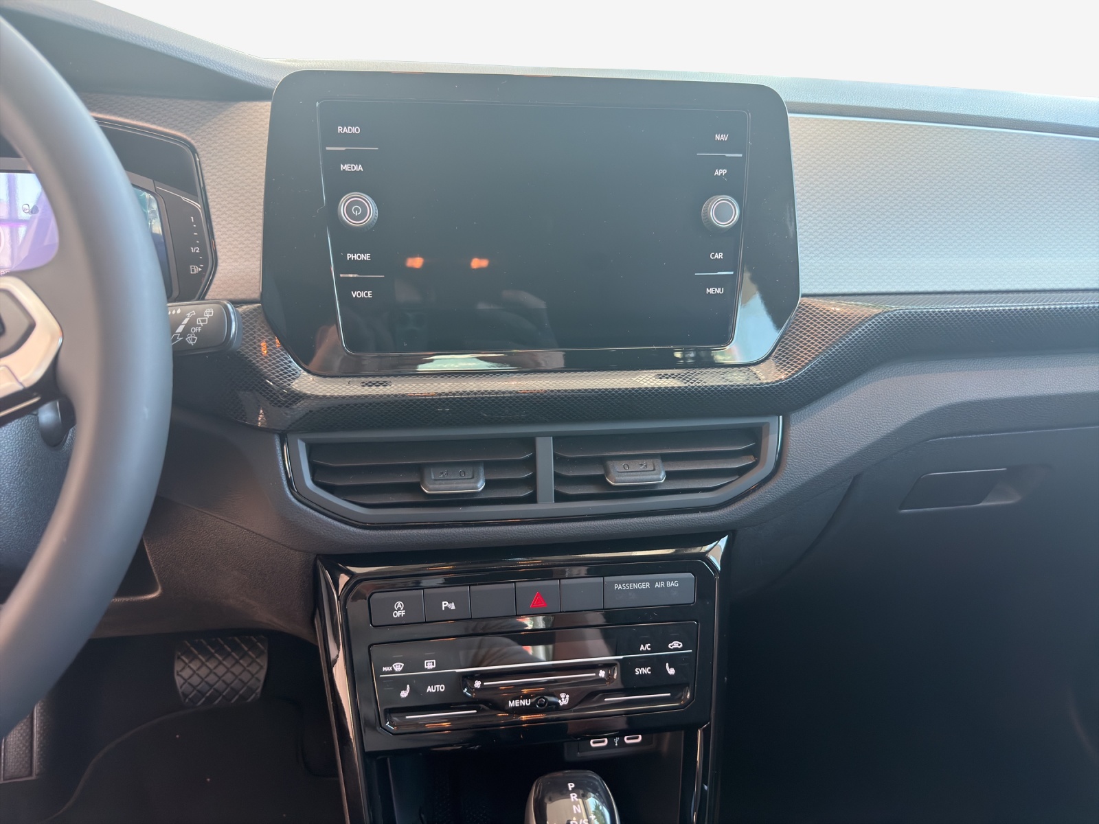 VW T-Cross 1.0 TSI EVO Life DSG-image-10