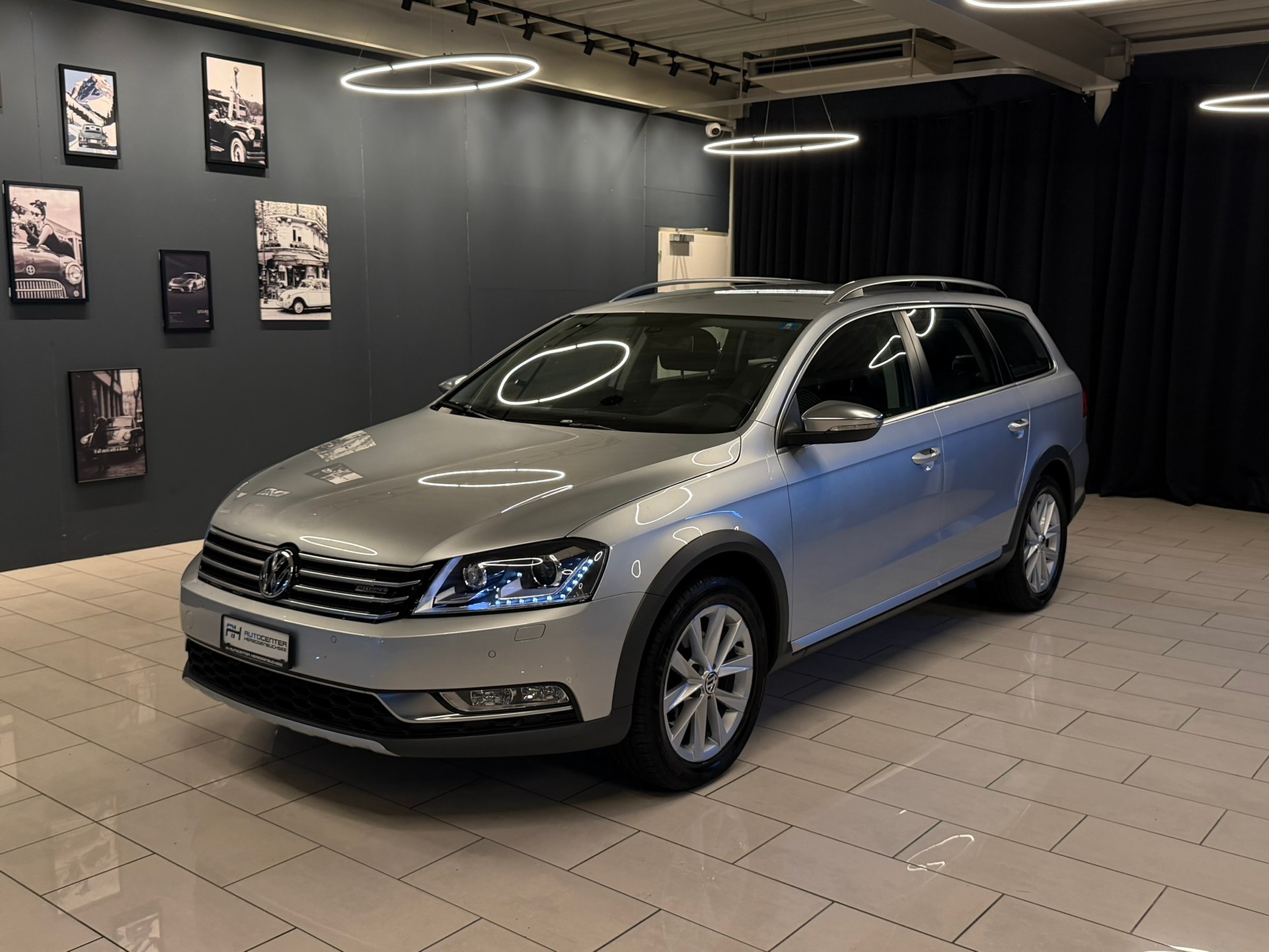 VW Passat Alltrack 2.0 TSI 4Motion DSG-image-2