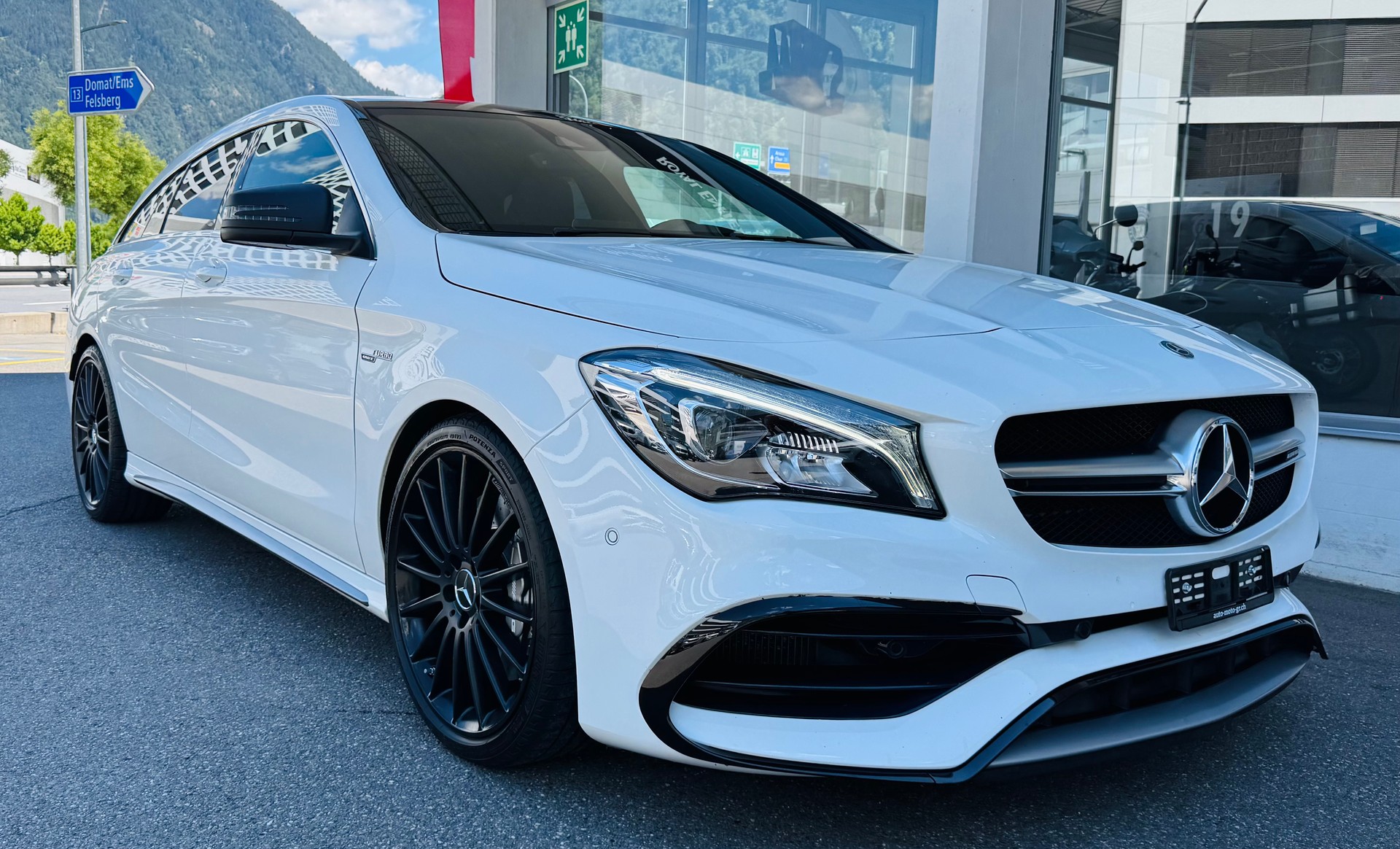 MERCEDES-BENZ CLA Shooting Brake 45 AMG 4Matic Speedshift-image-0