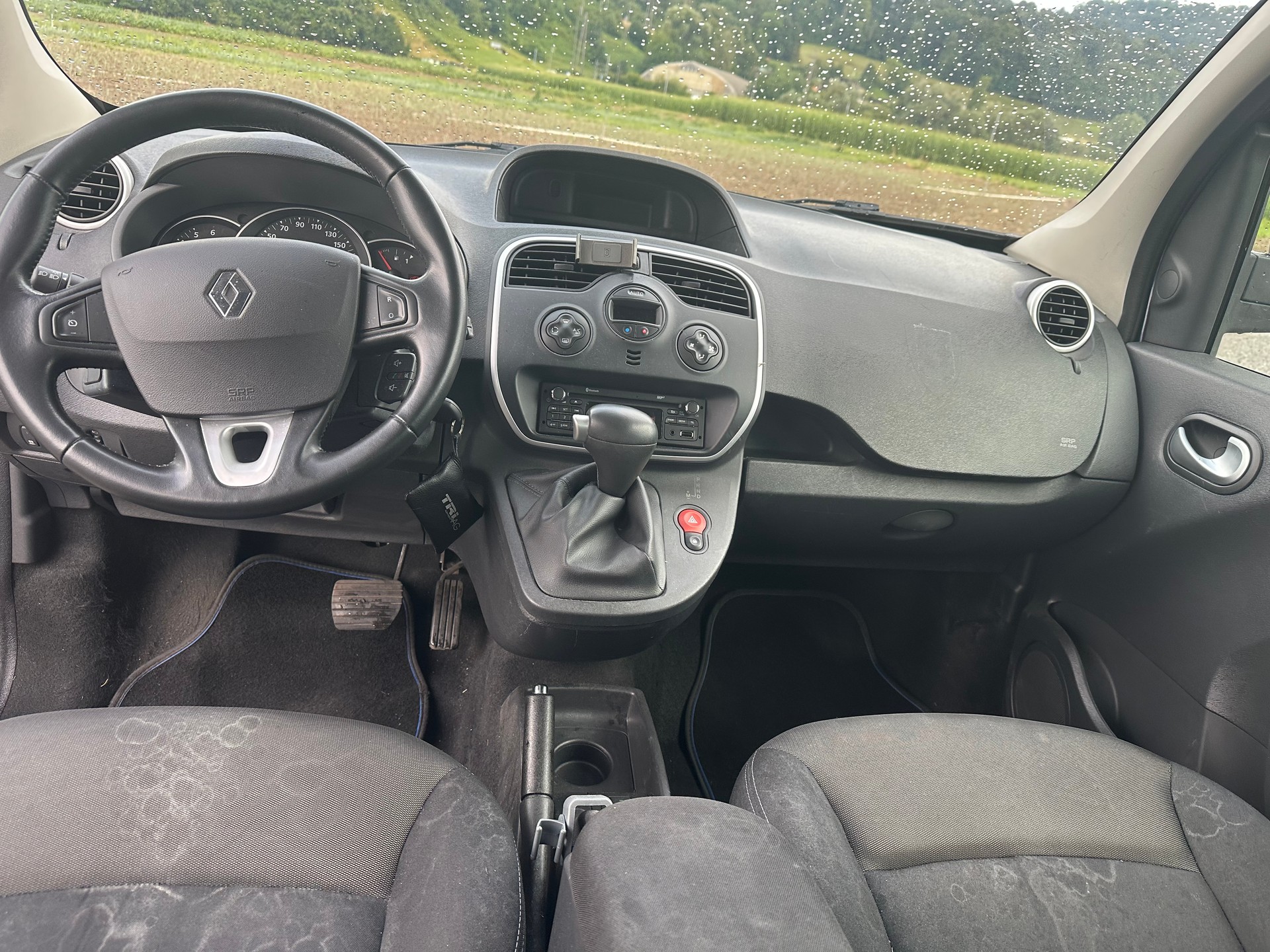 RENAULT Kangoo 1.2 16V Turbo Zen EDC-image-10
