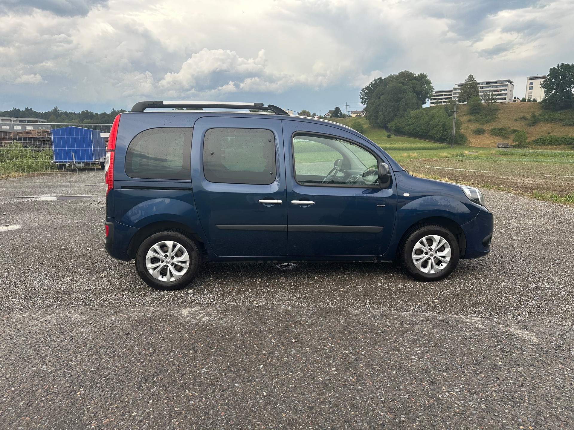 RENAULT Kangoo 1.2 16V Turbo Zen EDC-image-4