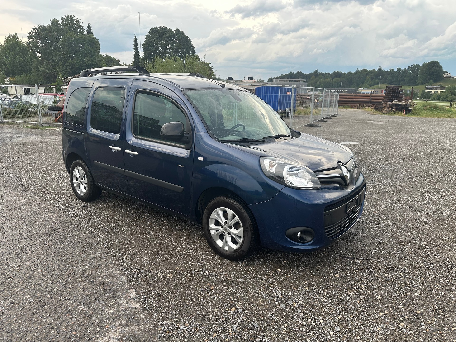 RENAULT Kangoo 1.2 16V Turbo Zen EDC-image-14