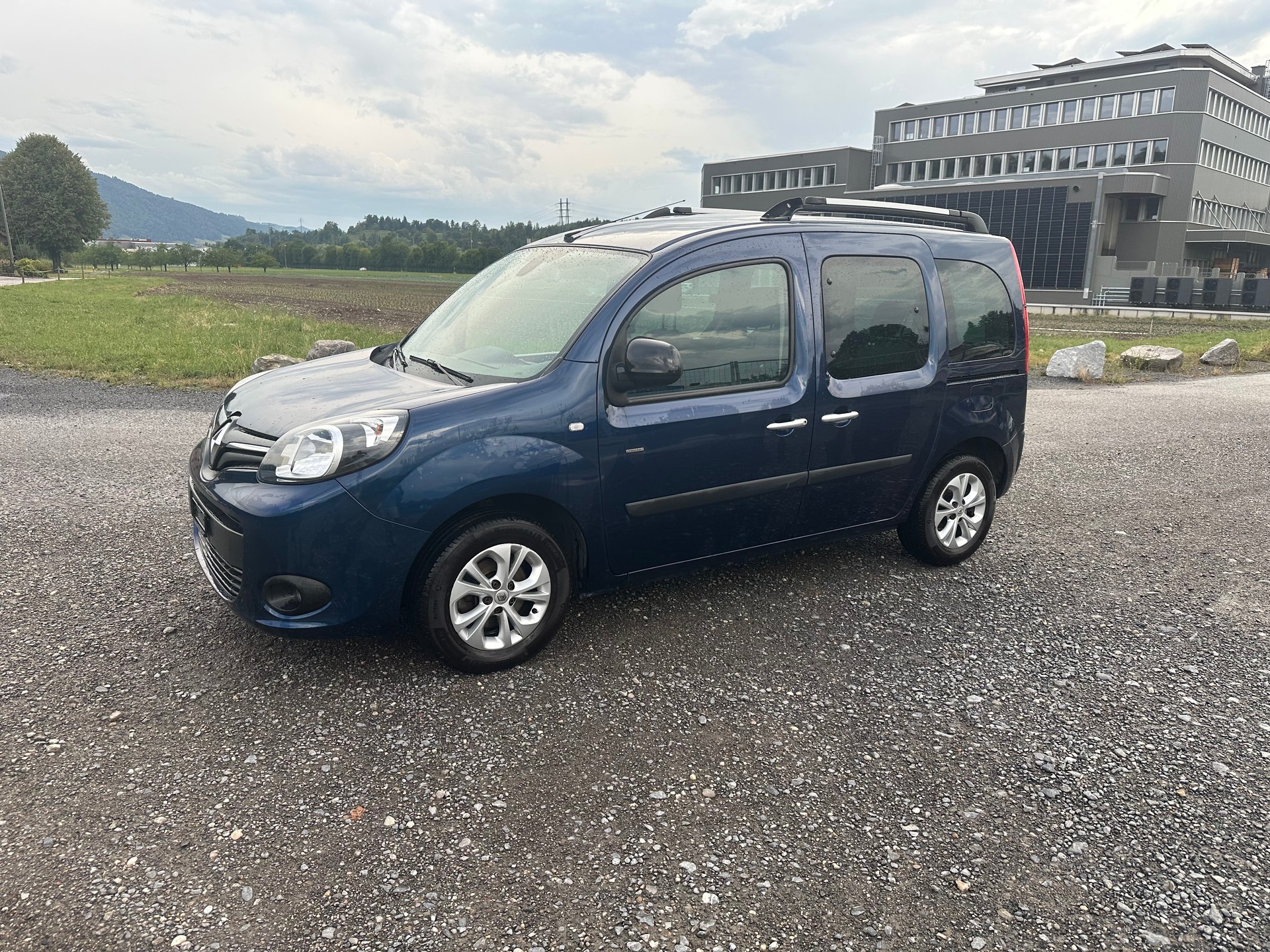 RENAULT Kangoo 1.2 16V Turbo Zen EDC-image-0