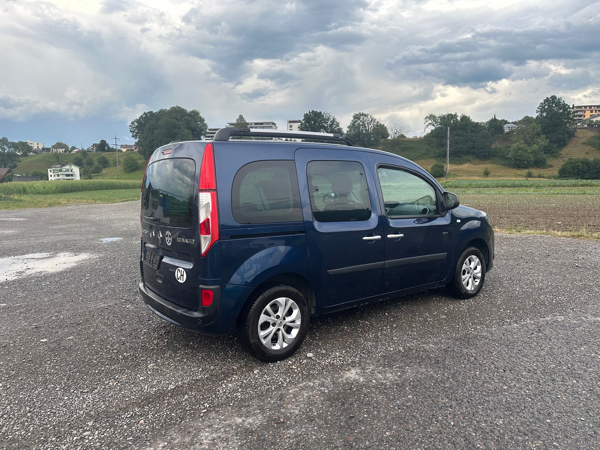 RENAULT Kangoo 1.2 16V Turbo Zen EDC-image-5