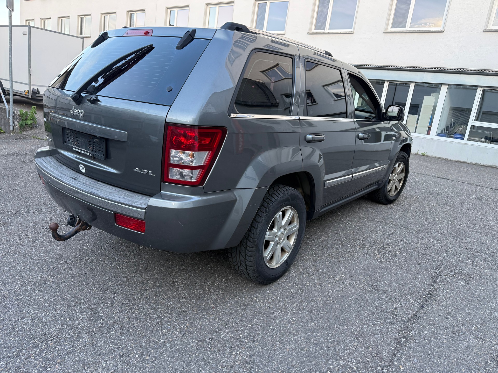 JEEP Gr.Cherokee 4.7 Overland Automatic-image-5