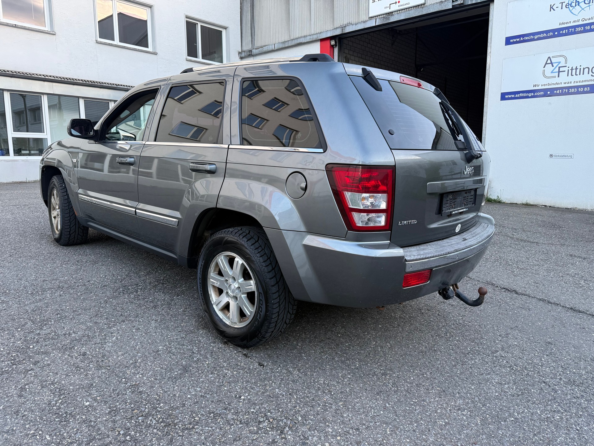 JEEP Gr.Cherokee 4.7 Overland Automatic-image-4