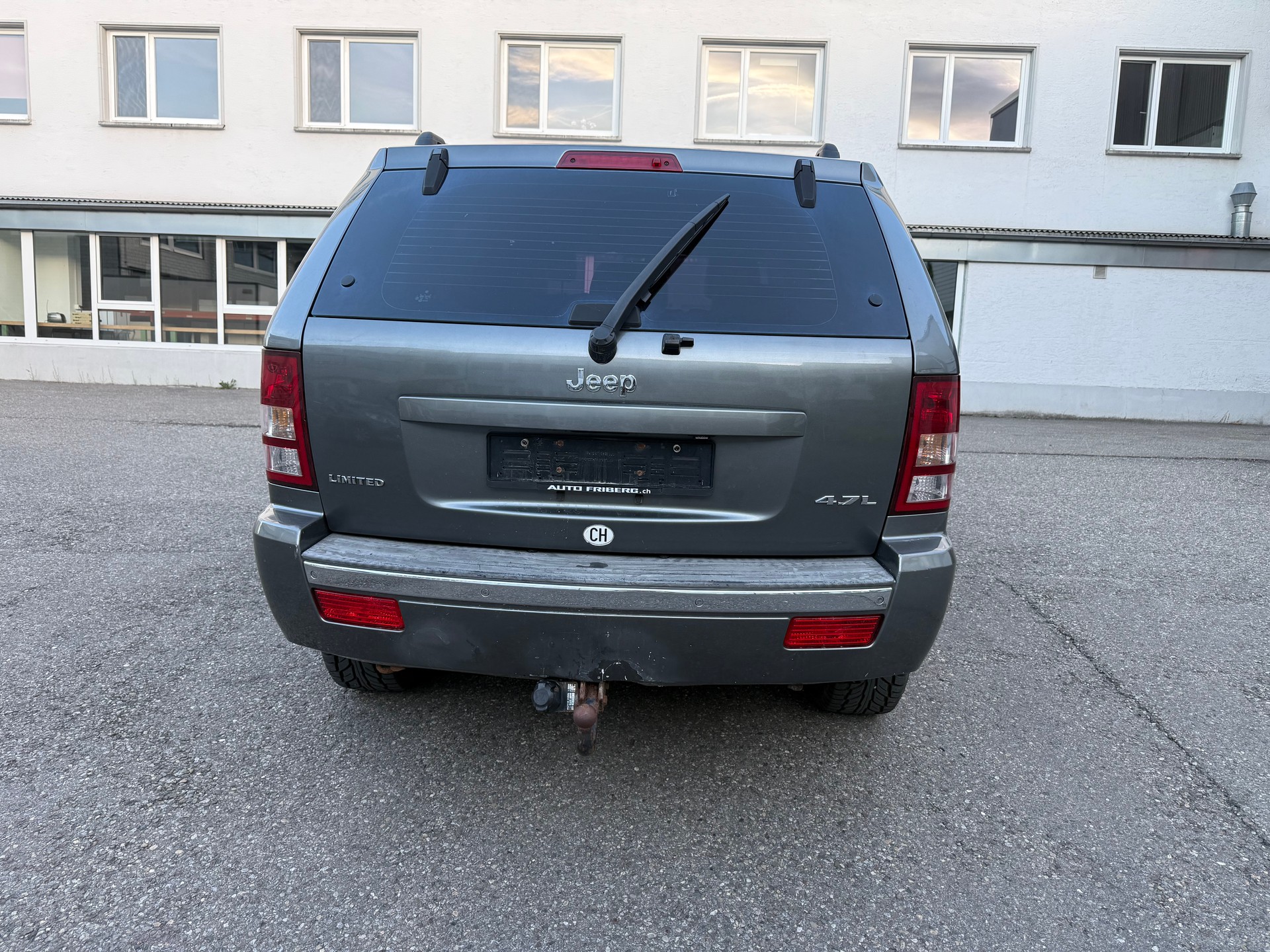 JEEP Gr.Cherokee 4.7 Overland Automatic-image-3