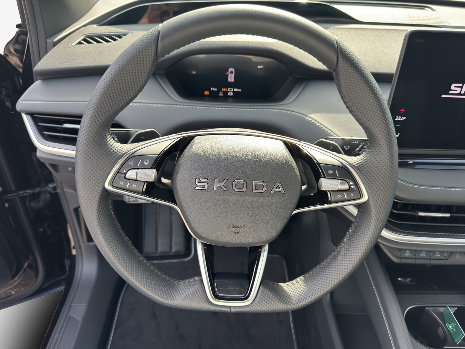 SKODA Enyaq 85 Sportline-image-9
