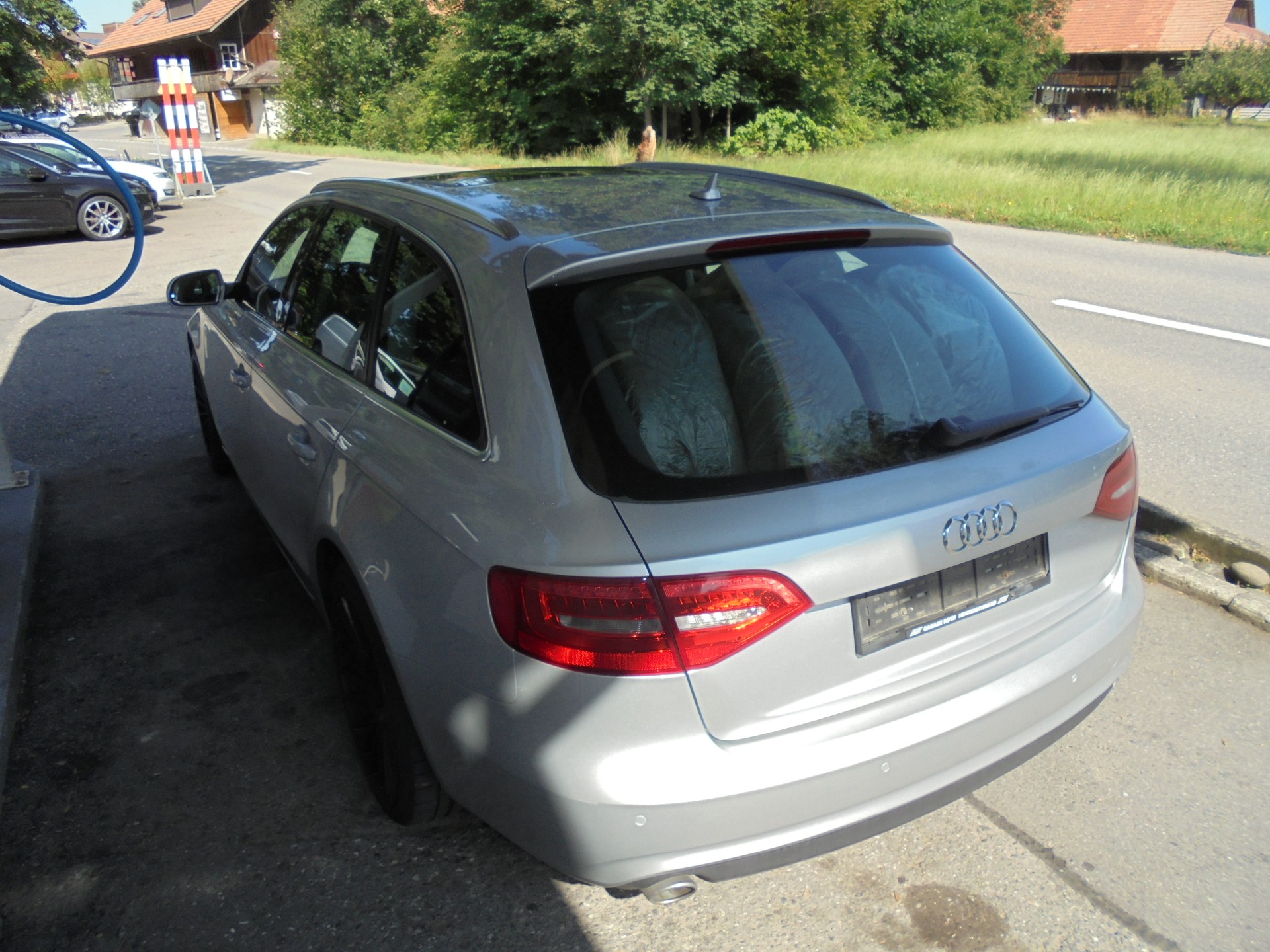 AUDI A4 Avant 3.0 TDI quattro S-tronic-image-4