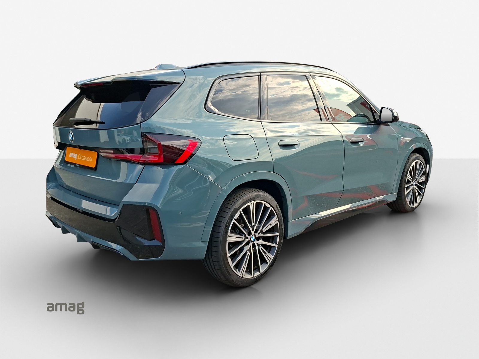 BMW X1 xDrive 23d 48V M Sport-image-4