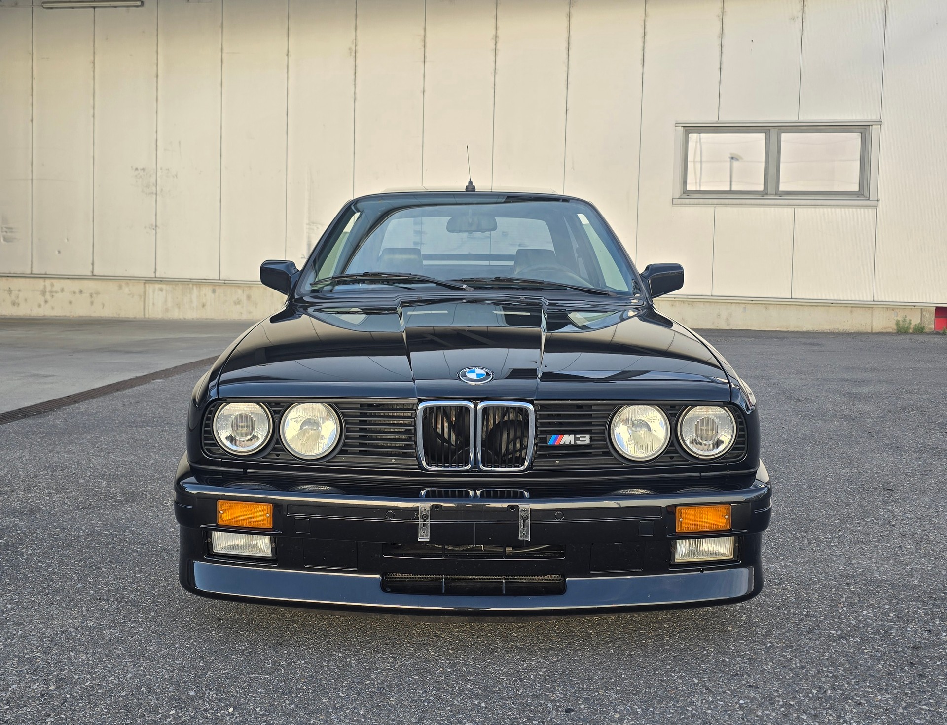 BMW M3-image-1