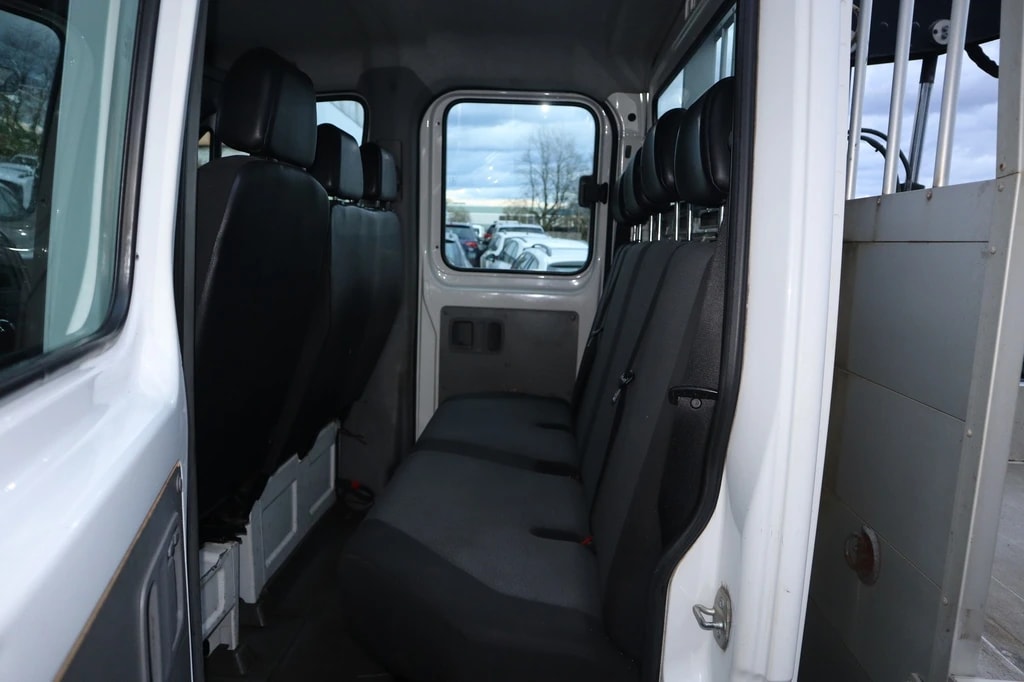 VW Crafter 35 2.0 TDI CR ** Kran ** 7-Plätzer ** AHK ** Nutz-920kg **-image-9