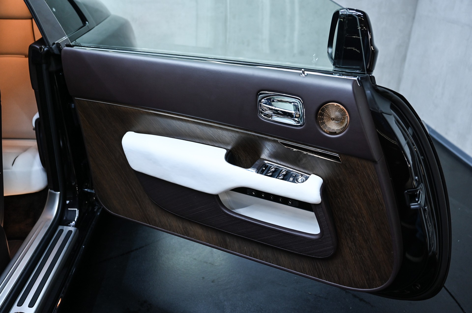 ROLLS-ROYCE Wraith 6.6 V12 "1 of 9 Inspired by Music Editions"-image-18