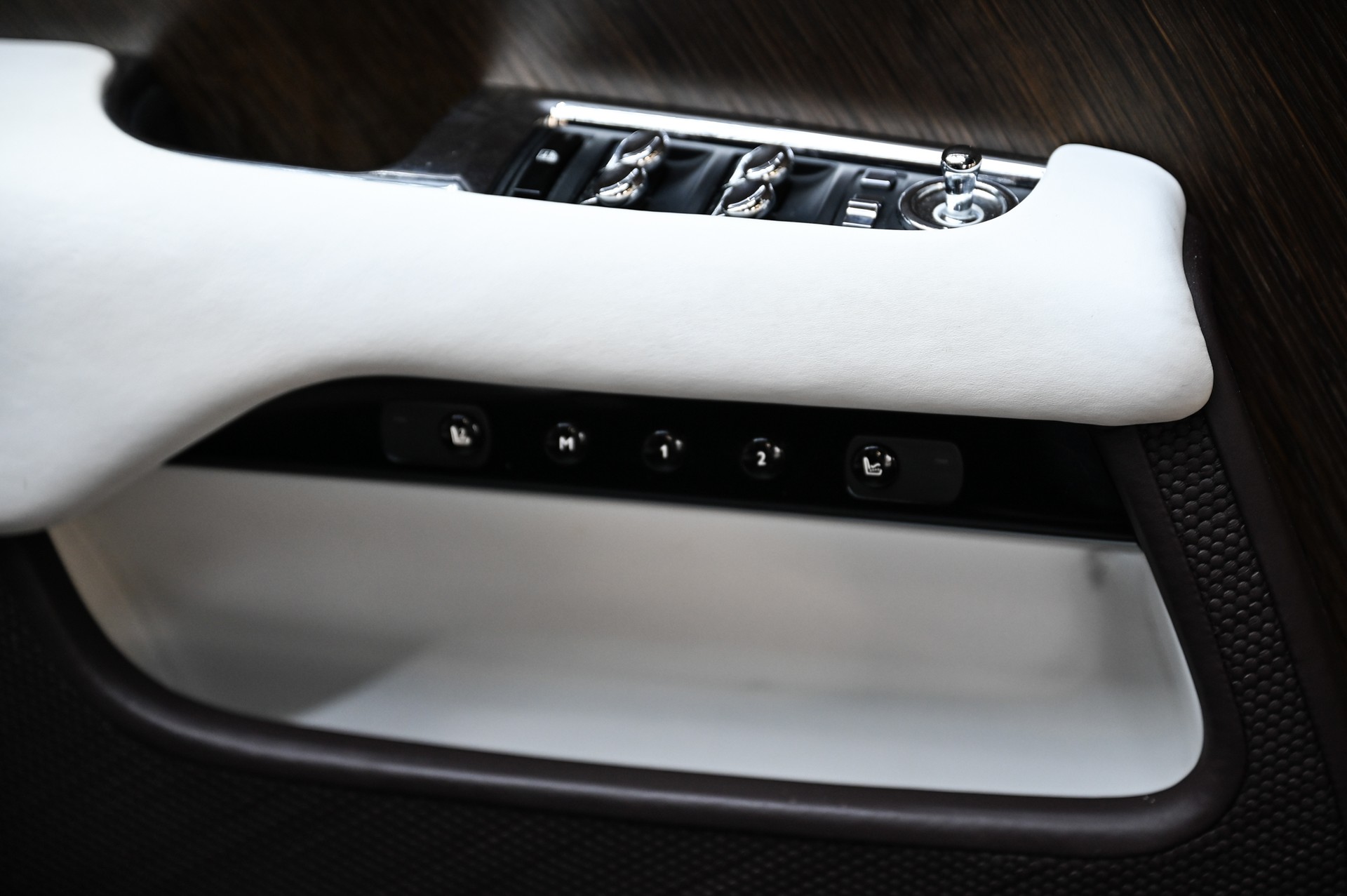 ROLLS-ROYCE Wraith 6.6 V12 "1 of 9 Inspired by Music Editions"-image-20