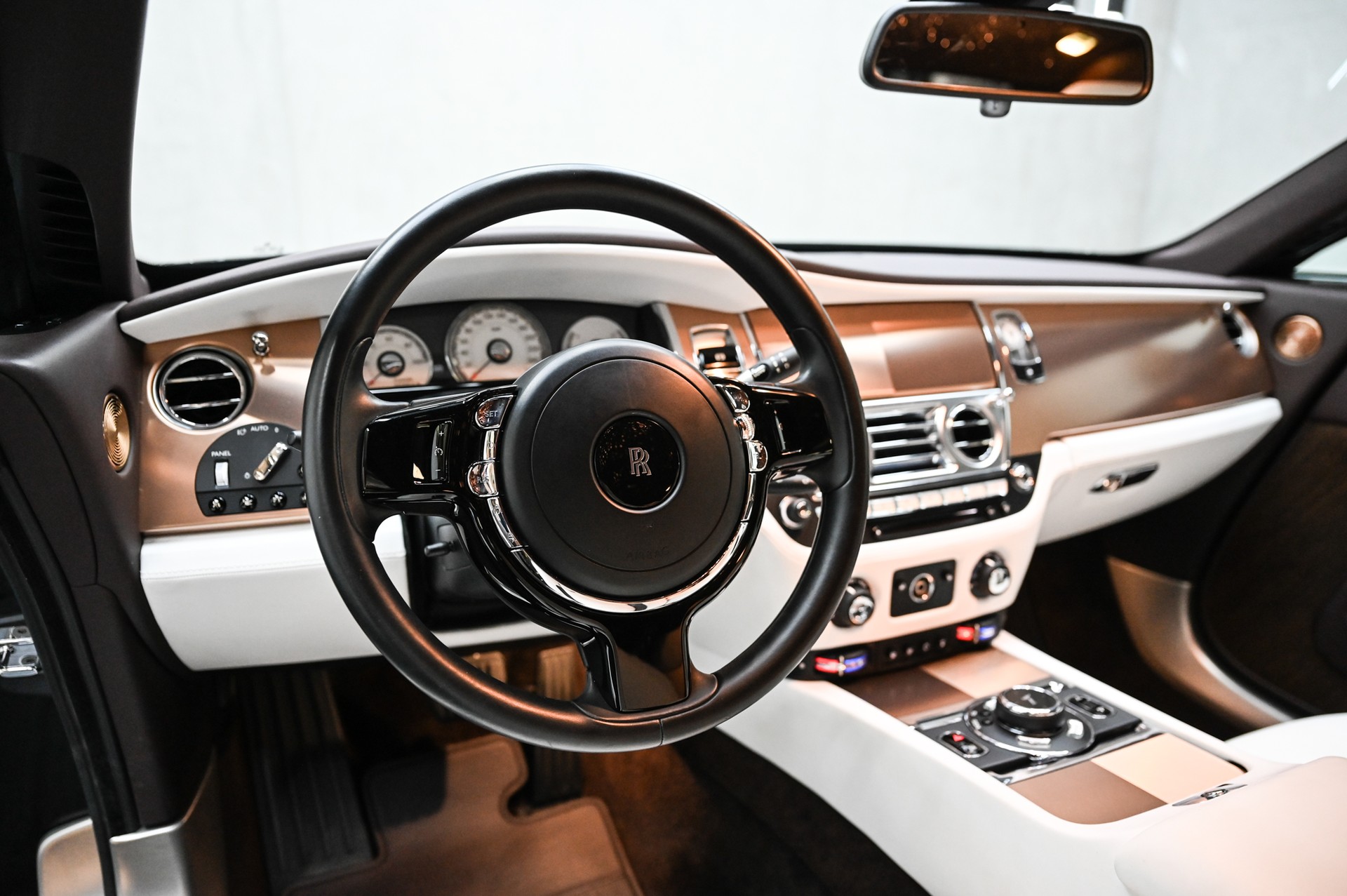 ROLLS-ROYCE Wraith 6.6 V12 "1 of 9 Inspired by Music Editions"-image-14