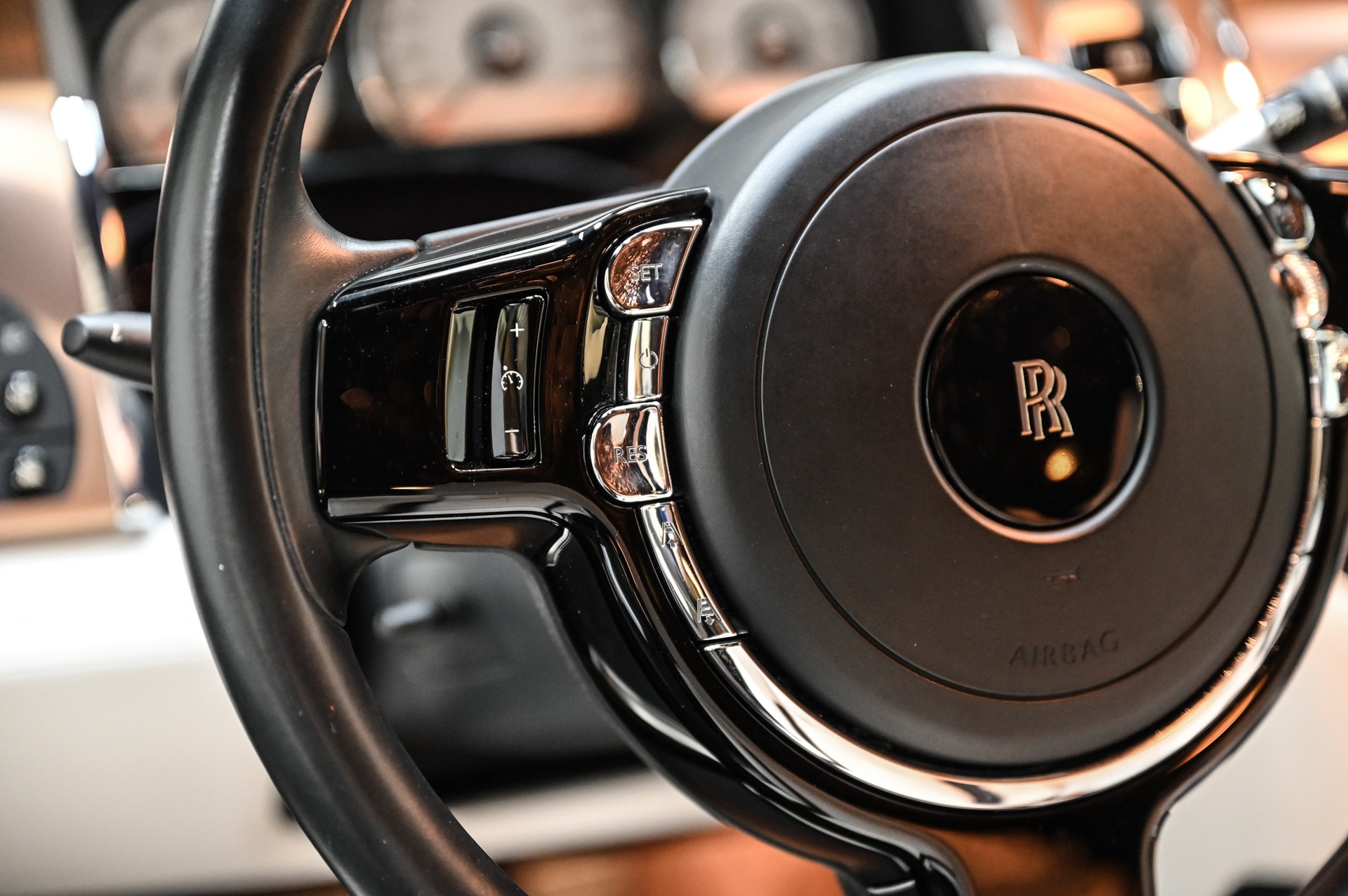 ROLLS-ROYCE Wraith 6.6 V12 "1 of 9 Inspired by Music Editions"-image-15