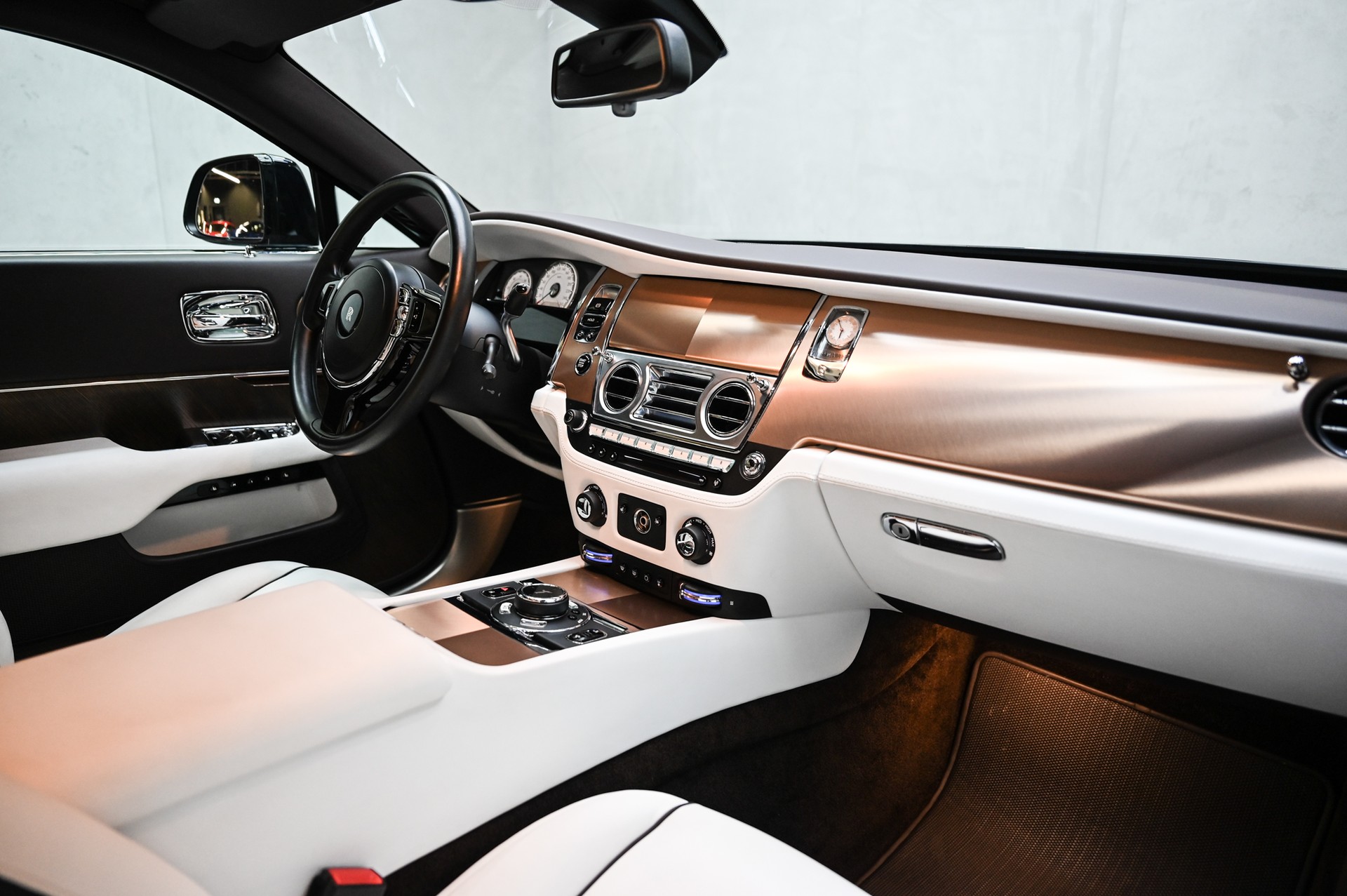 ROLLS-ROYCE Wraith 6.6 V12 "1 of 9 Inspired by Music Editions"-image-31