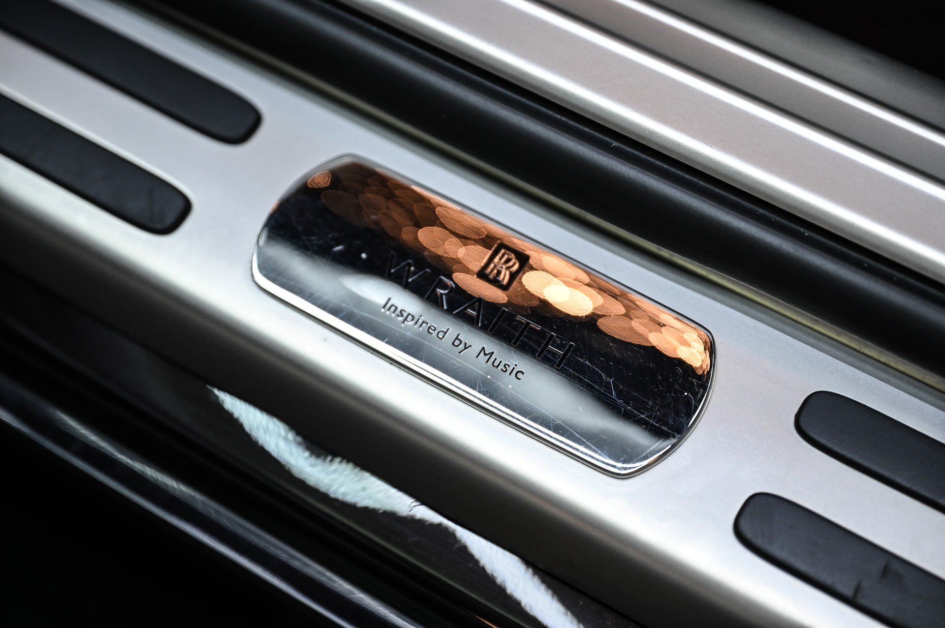 ROLLS-ROYCE Wraith 6.6 V12 "1 of 9 Inspired by Music Editions"-image-25