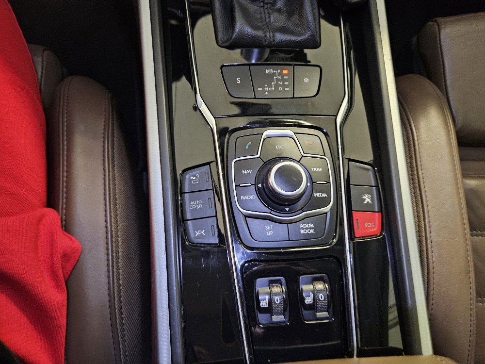 PEUGEOT 508 SW 2.2 HDI GT Automatic-image-12